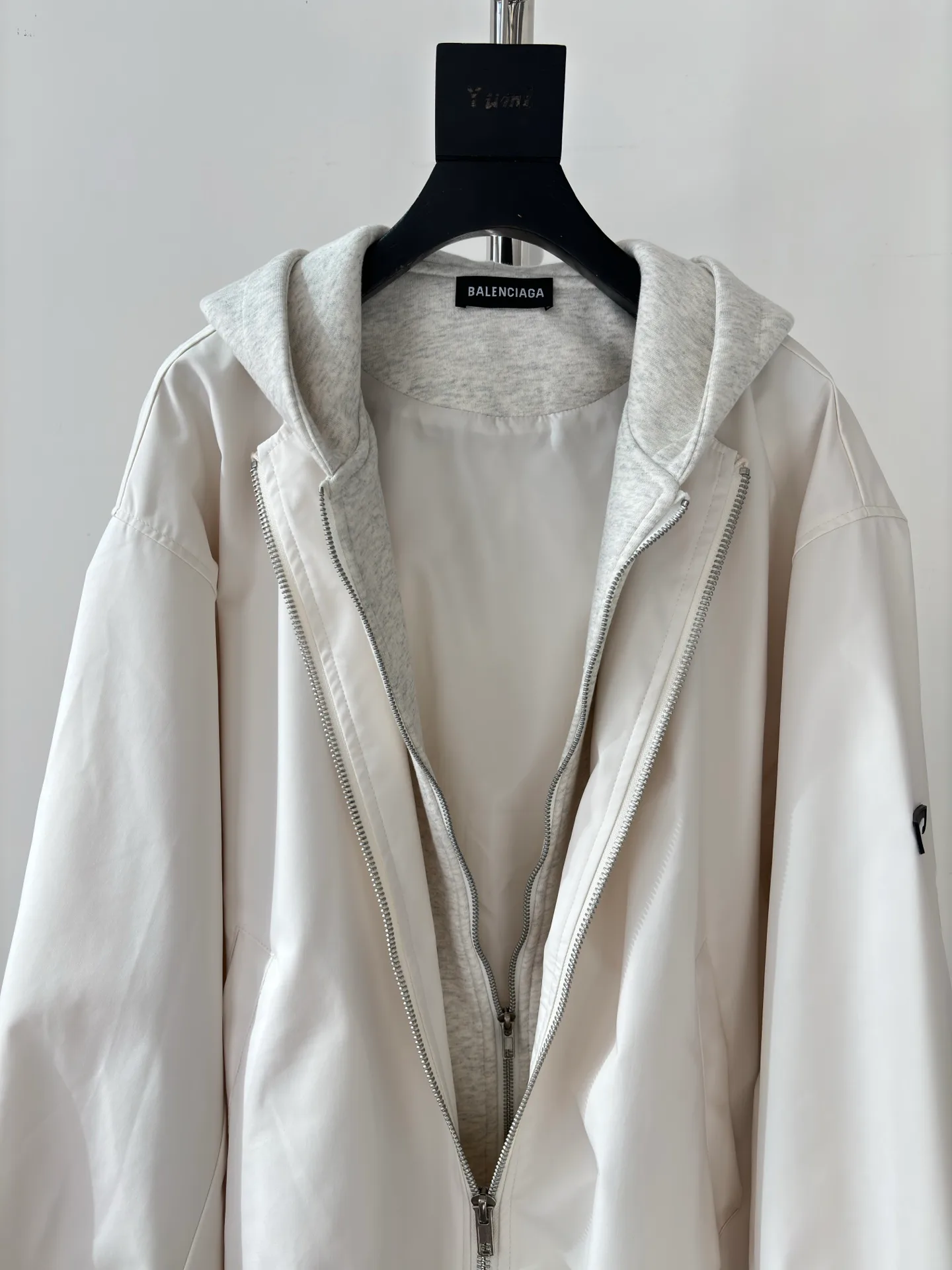 Куртки И Пуховики Женские Balenciaga 27447