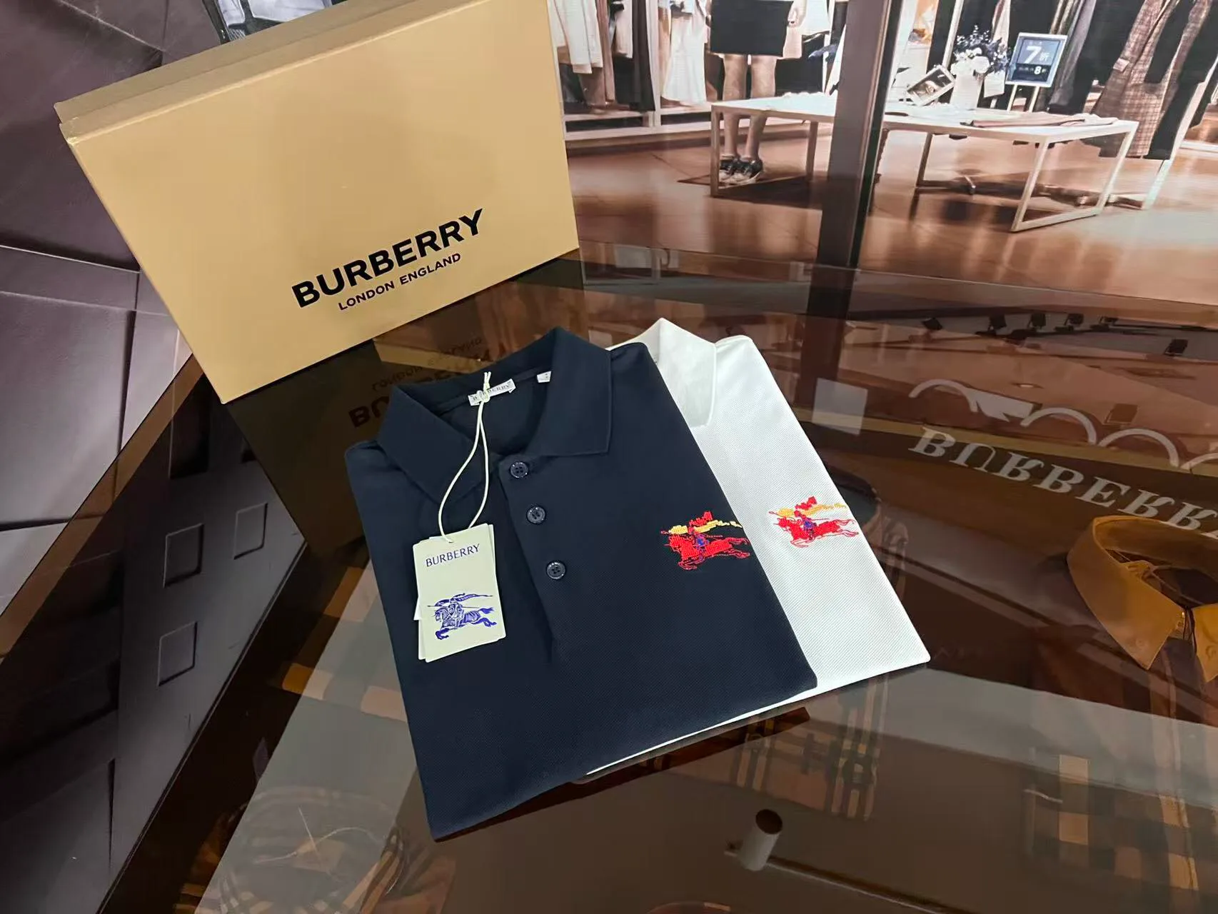 Футболки Женские Burberry 9438127