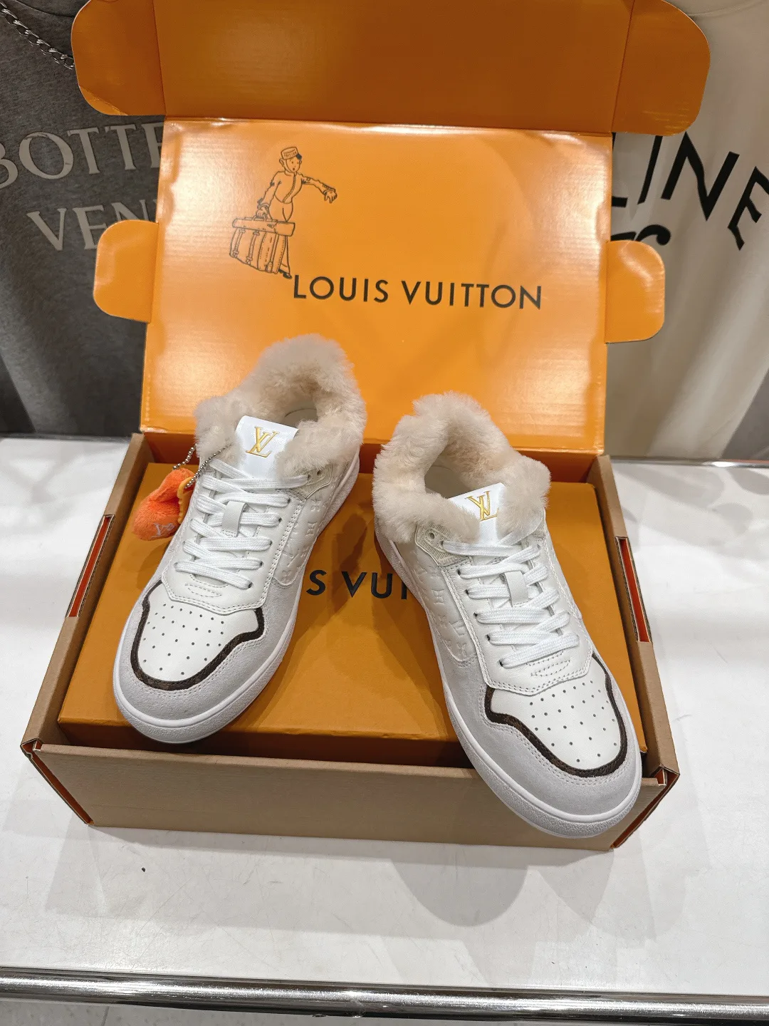 Кроссовки Женские Louis Vuitton 1056456