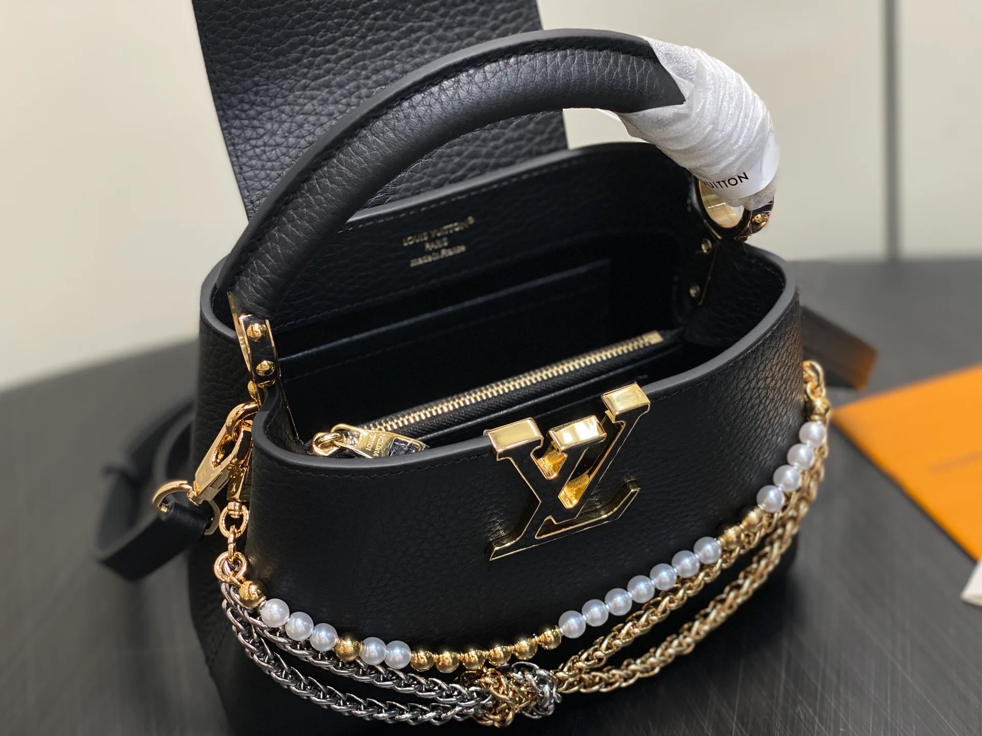 Классические Сумки Женские Louis Vuitton 12798946