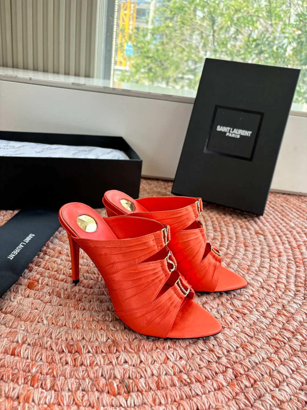 Босоножки Женские Saint Laurent 10211618