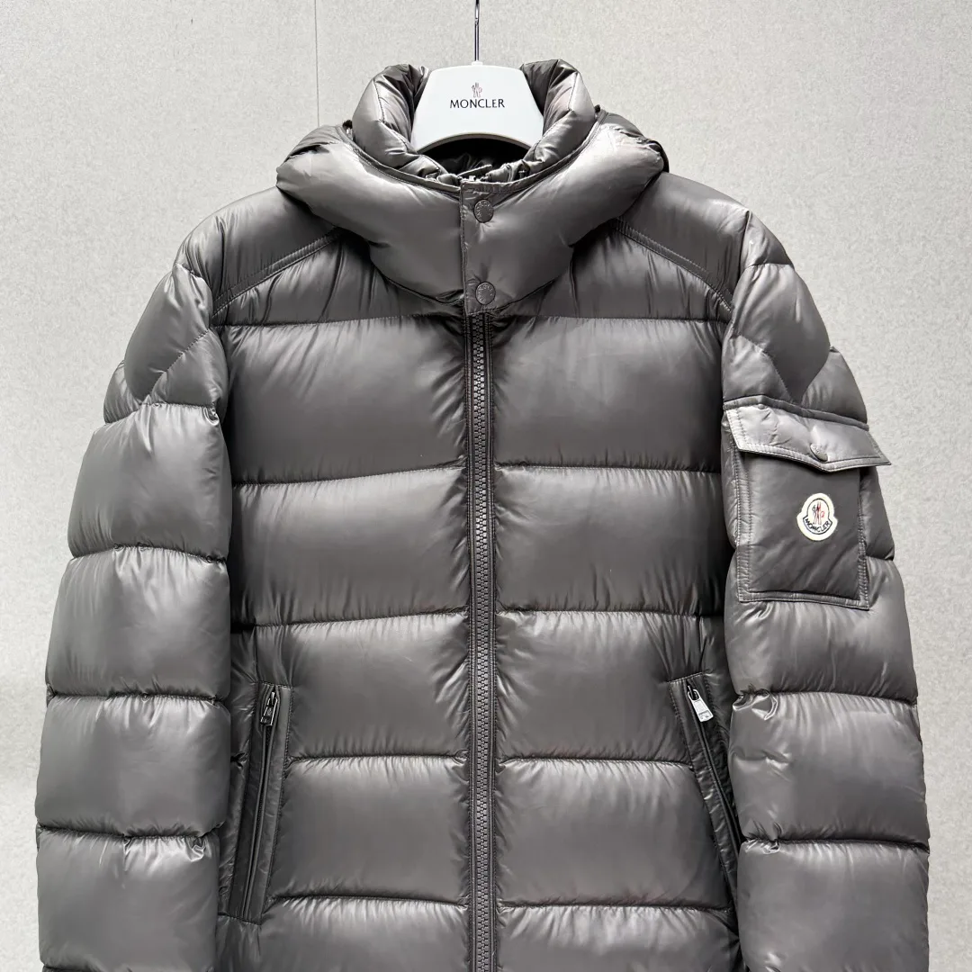 Куртки И Пуховики Мужские Moncler 17917624