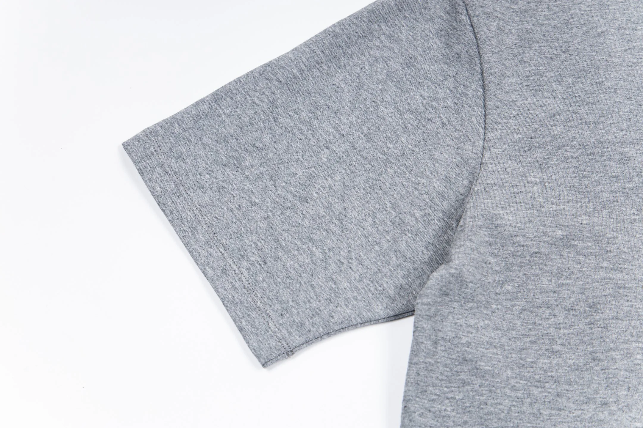 Футболки Женские Moncler 7810