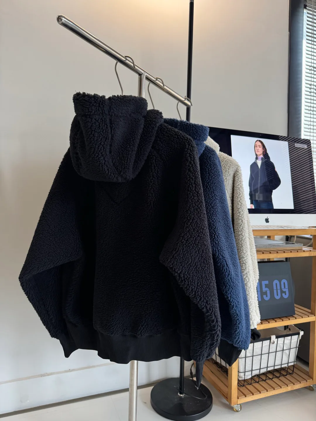 Куртки И Пуховики Женские Canada Goose 335481