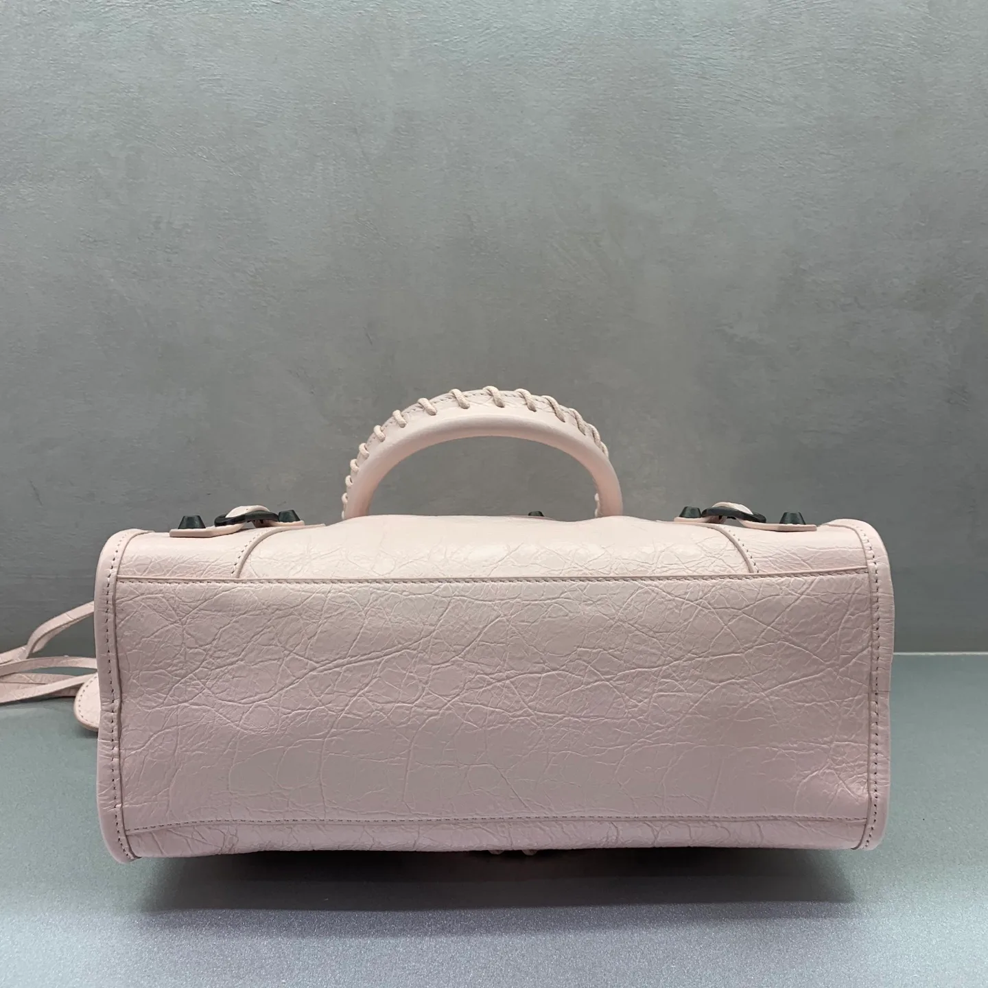 Классические Сумки Женские Balenciaga 18135973