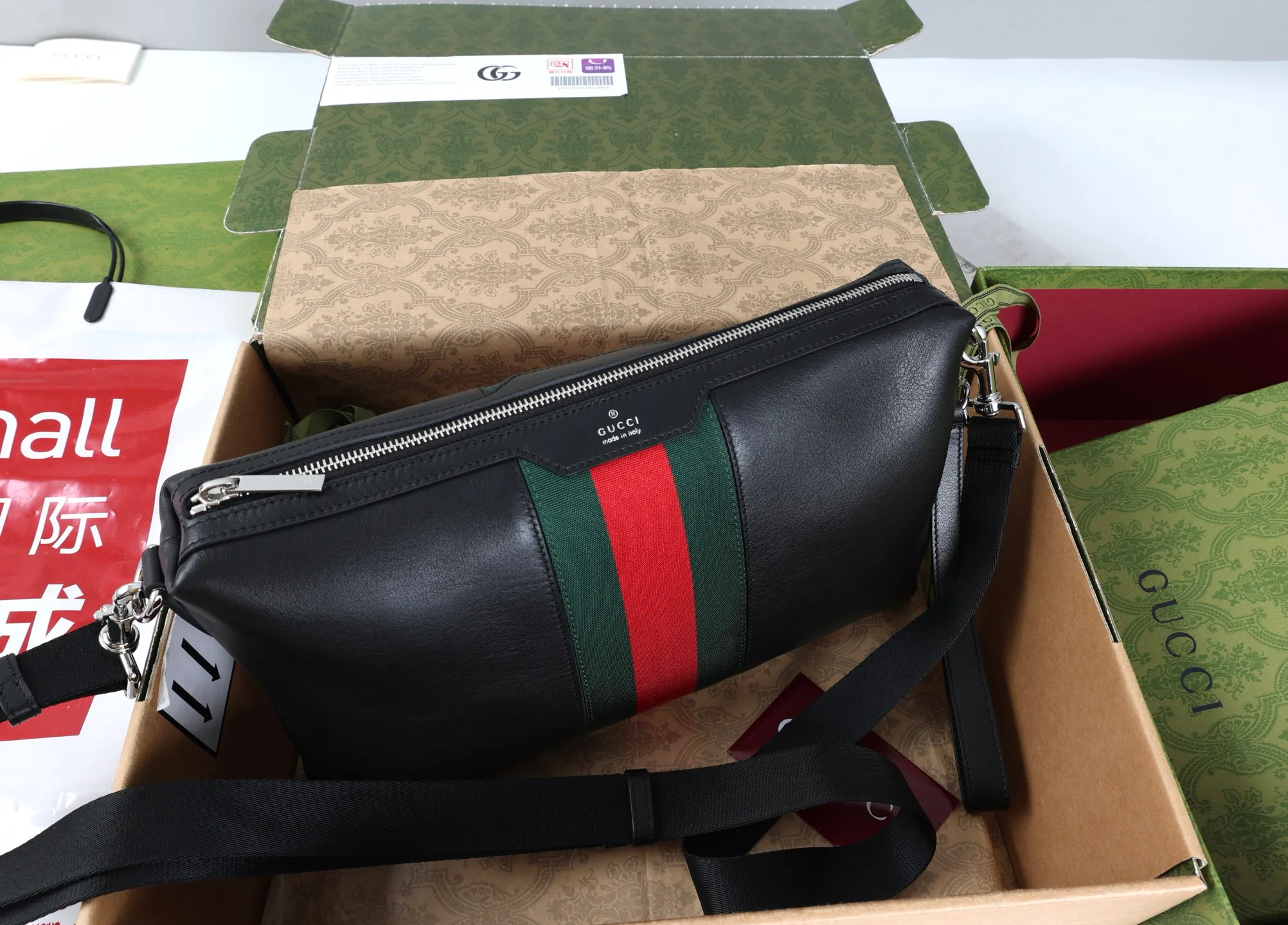 Классические Сумки Женские Gucci 18250594