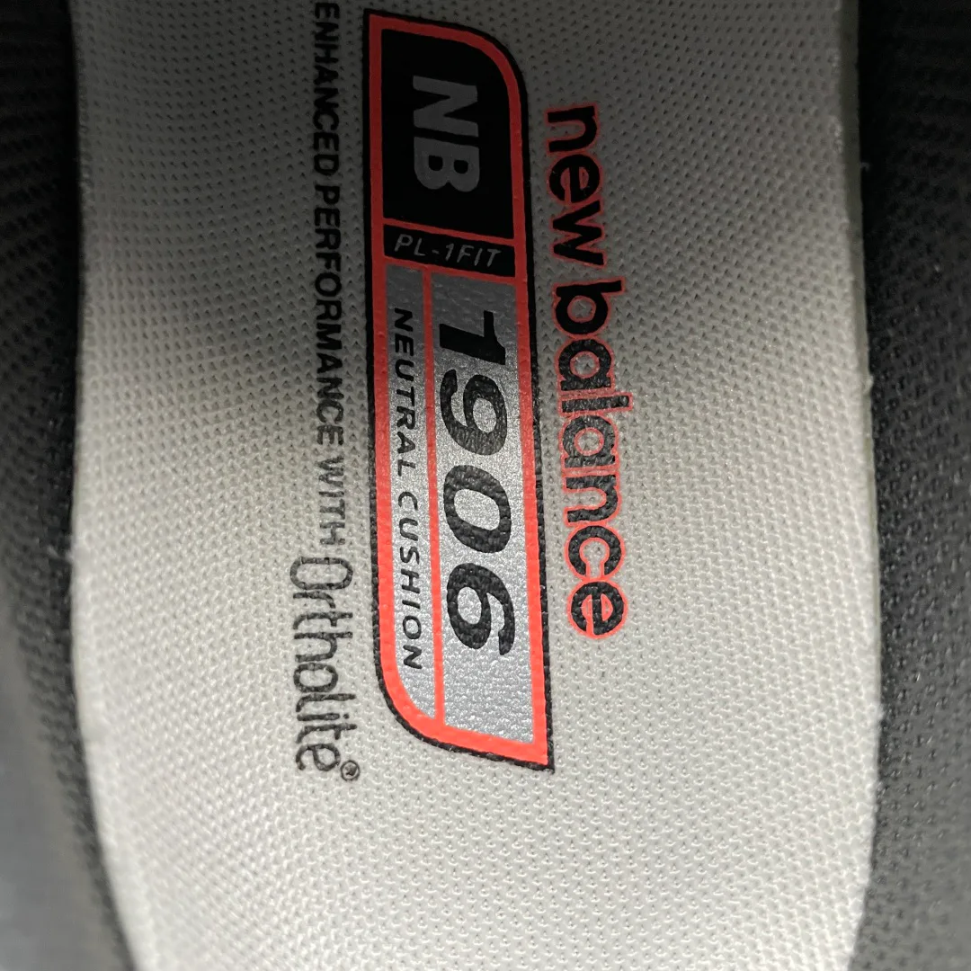 Кроссовки Женские New Balance 17293010