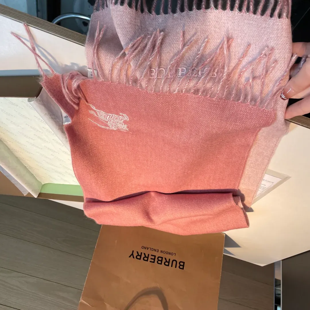 Шарфы Burberry 1303519