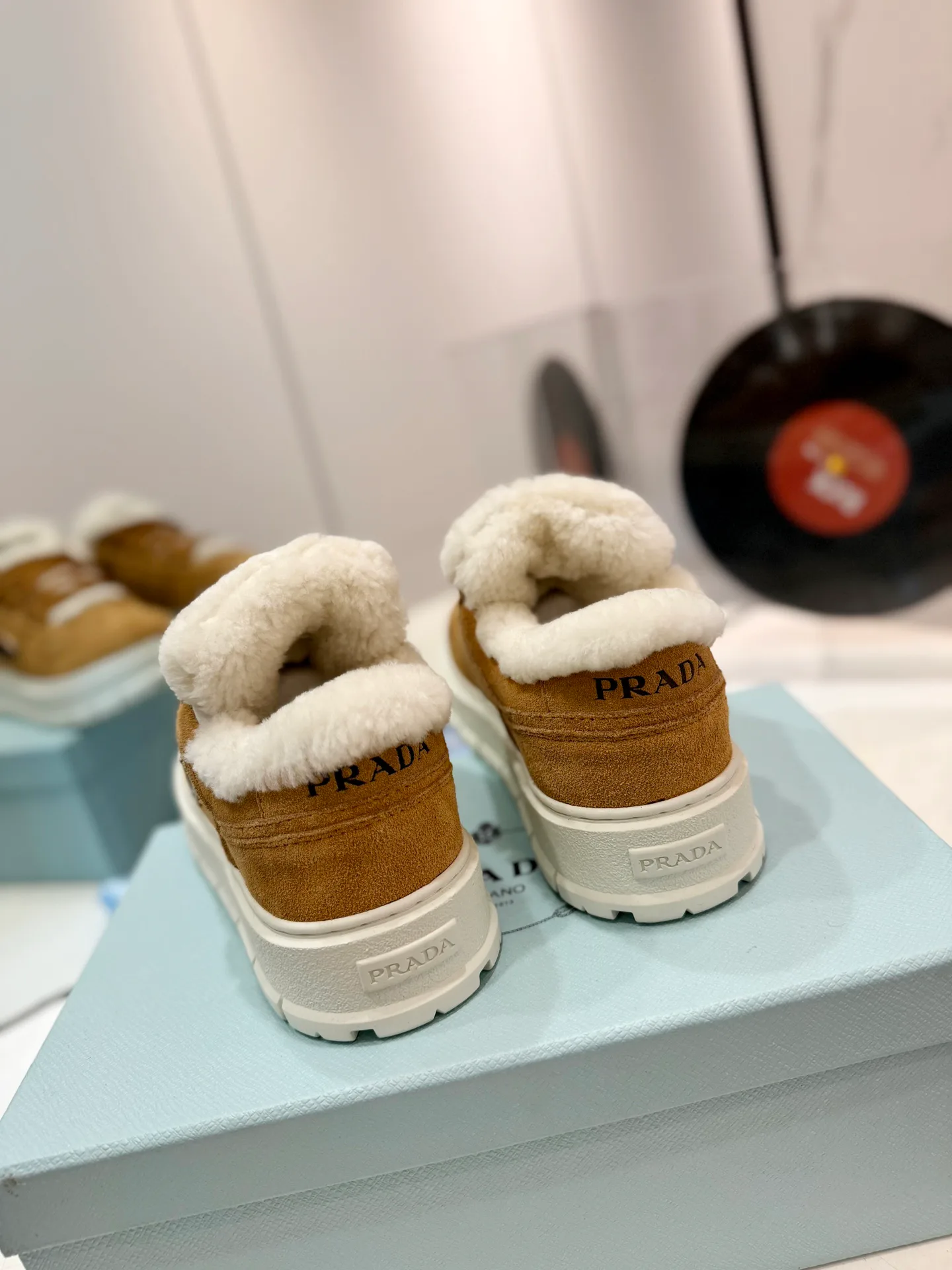 Кроссовки Женские Prada 20068658
