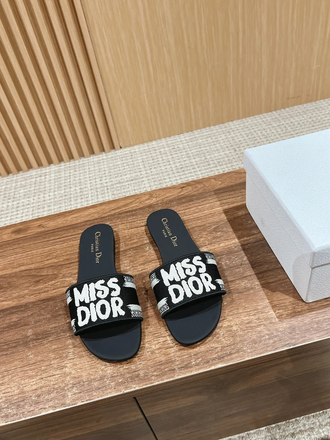 Шлепанцы Женские Christian Dior 11599961