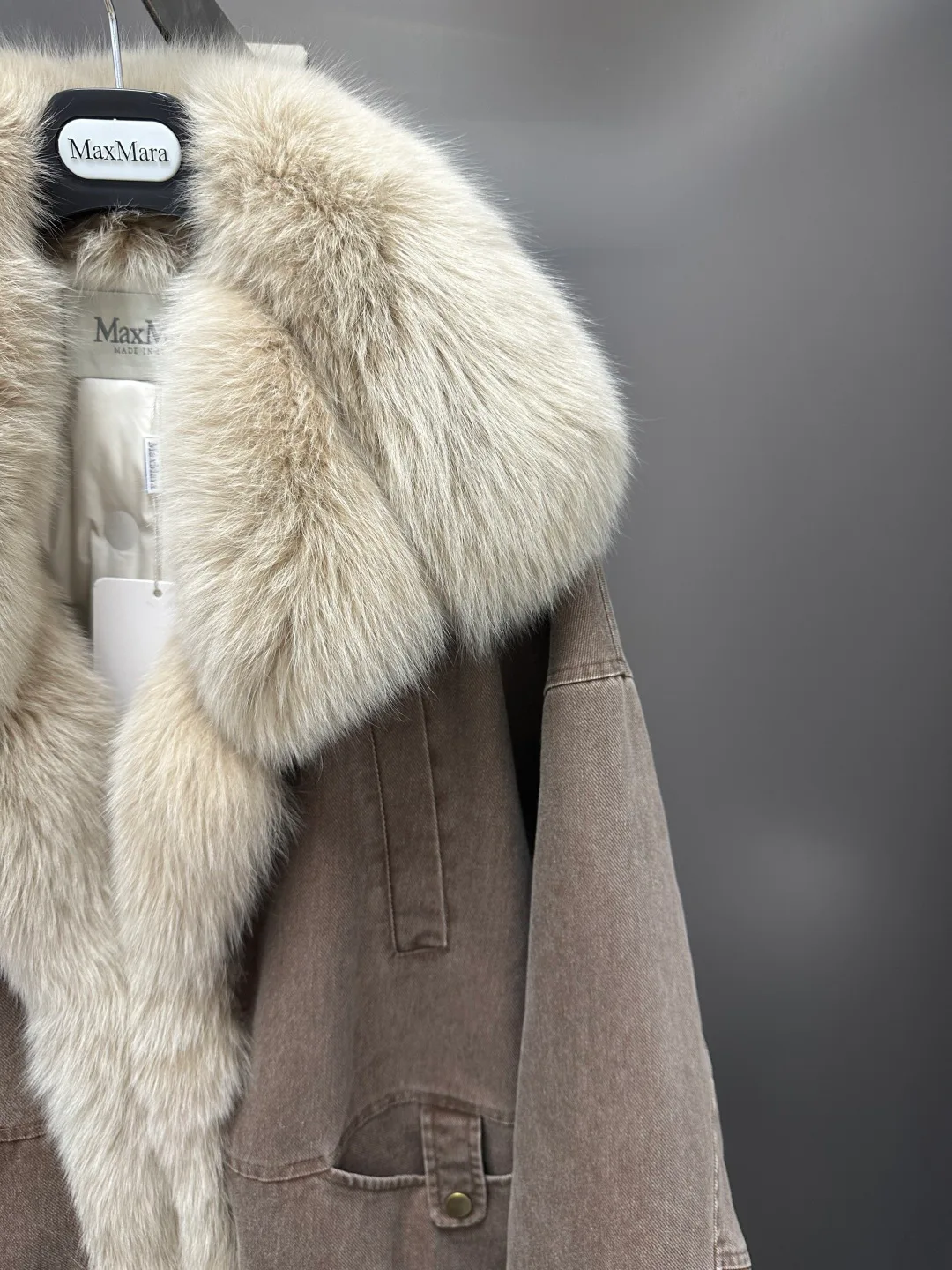 Куртки И Пуховики Женские Max Mara 18902667