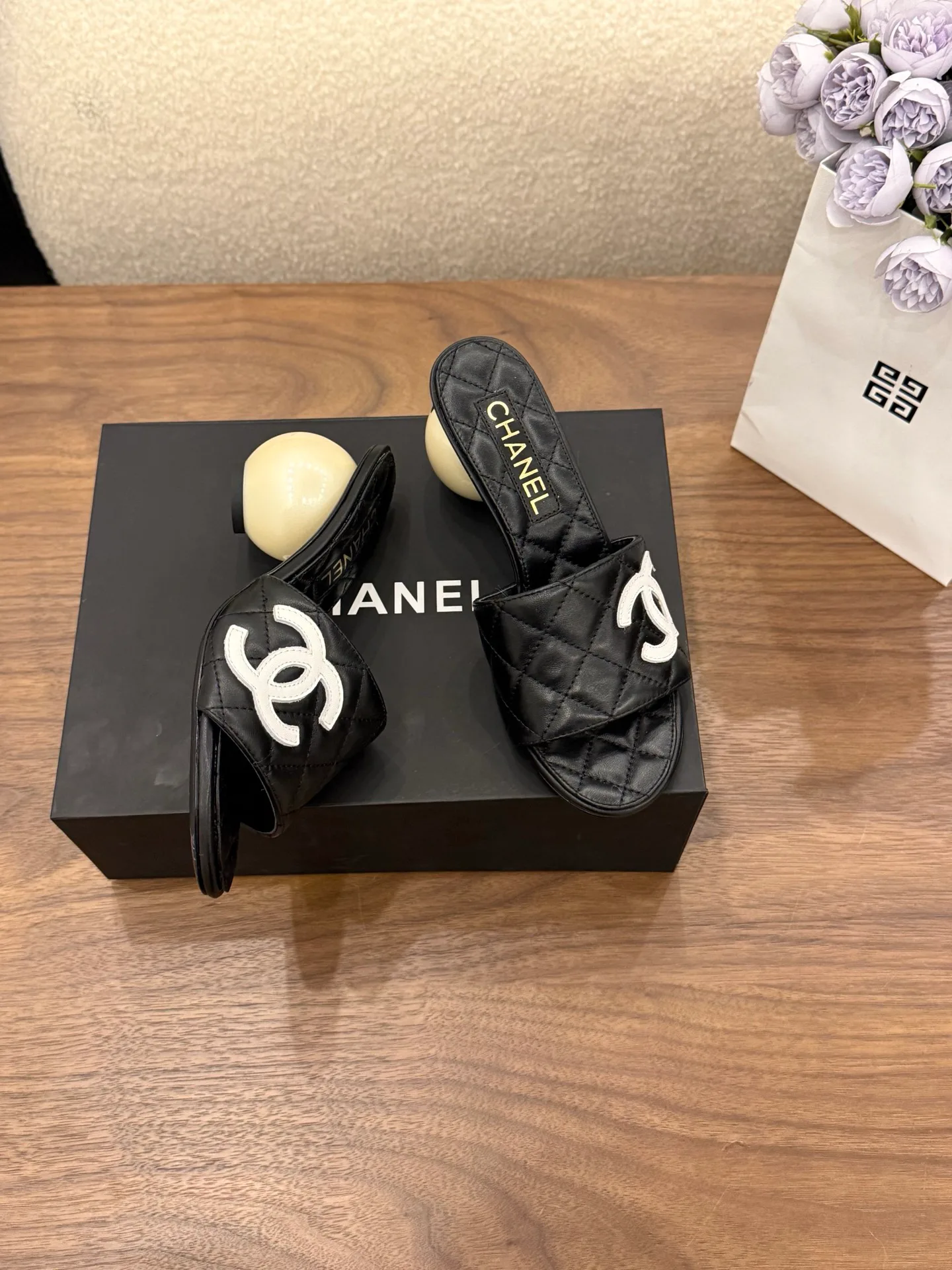 Сандалии Женские Chanel 11559136