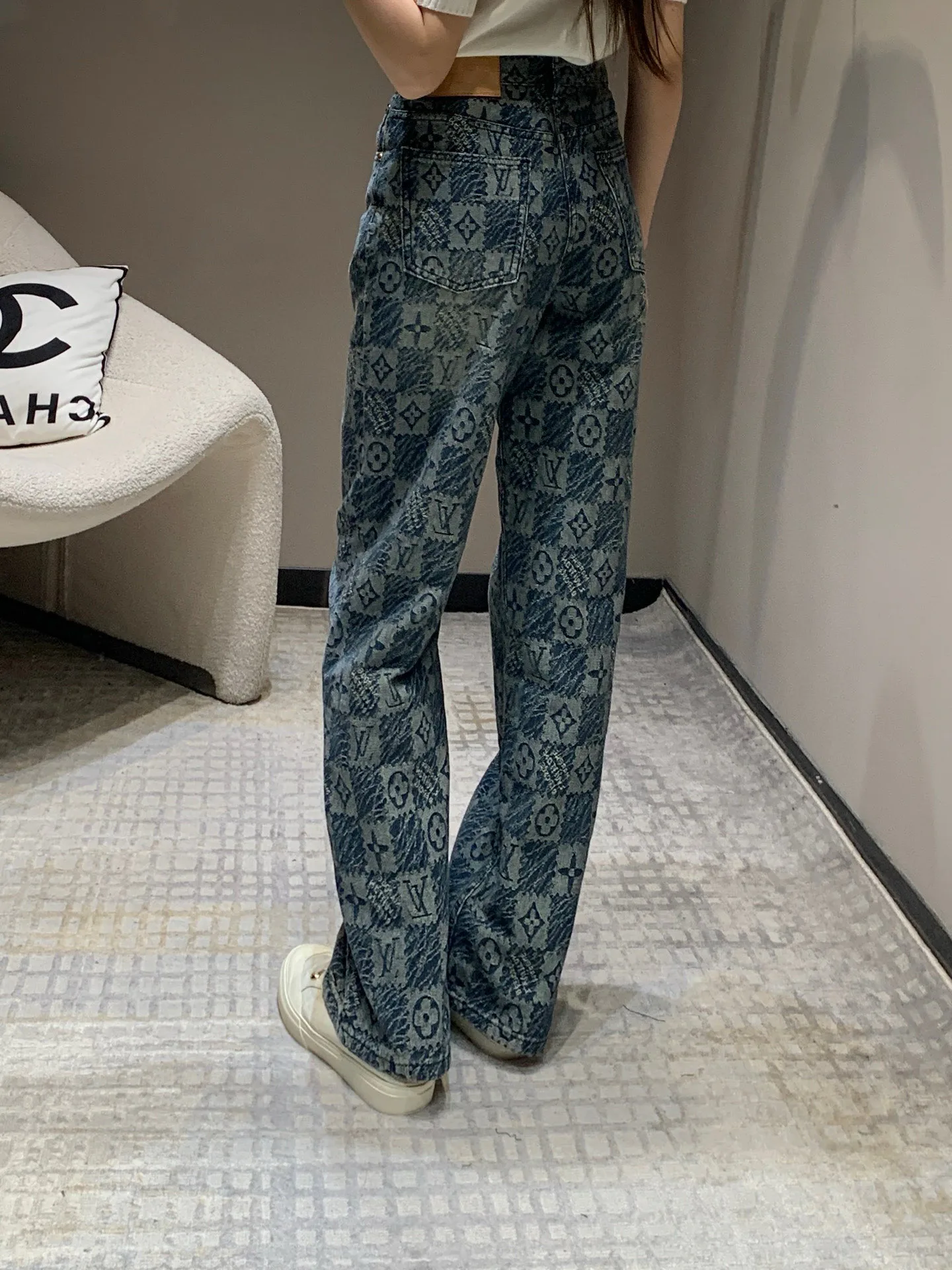 Джинсы Женские Louis Vuitton 24746