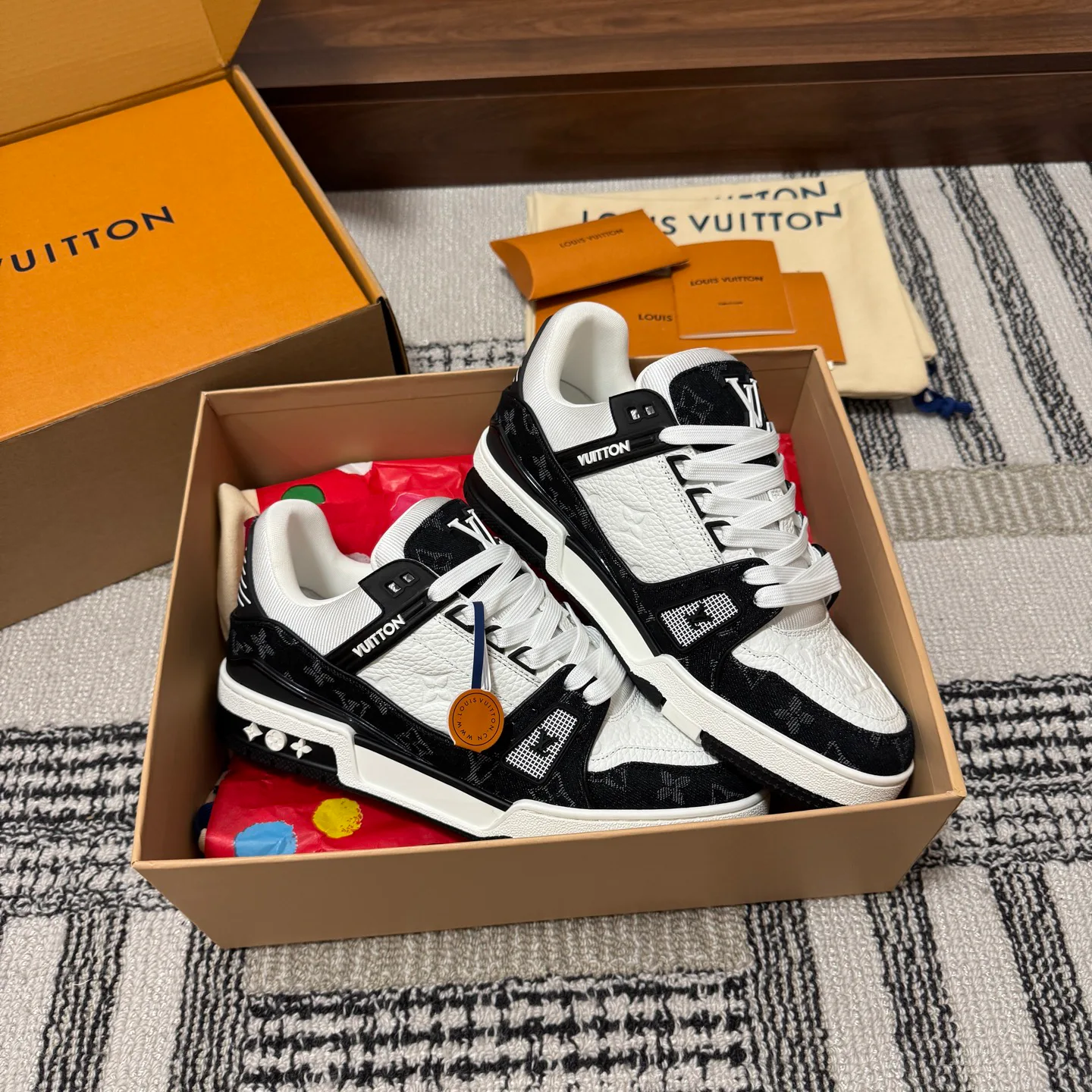 Кроссовки Женские Louis Vuitton 1546762