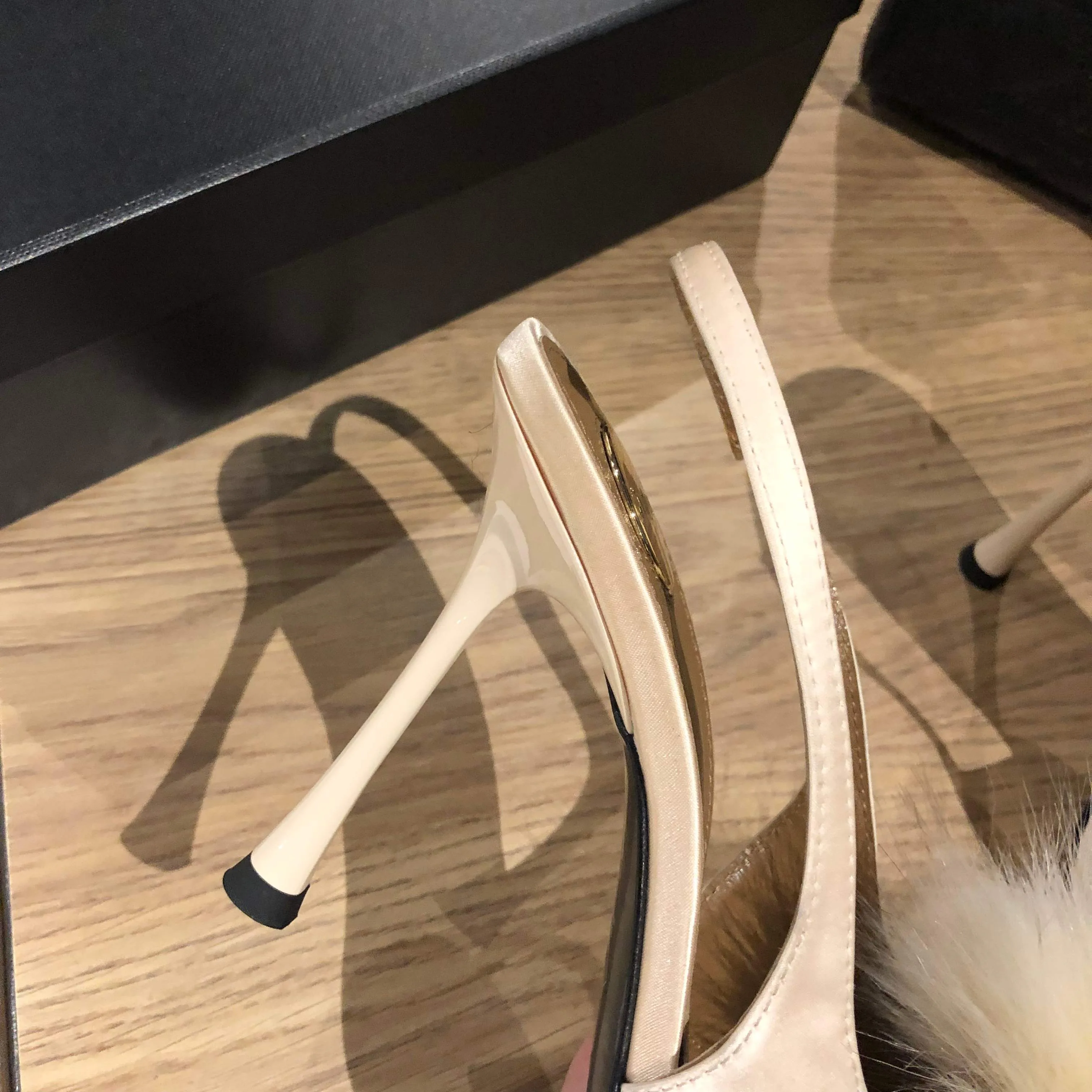 Босоножки Женские Saint Laurent 11220465