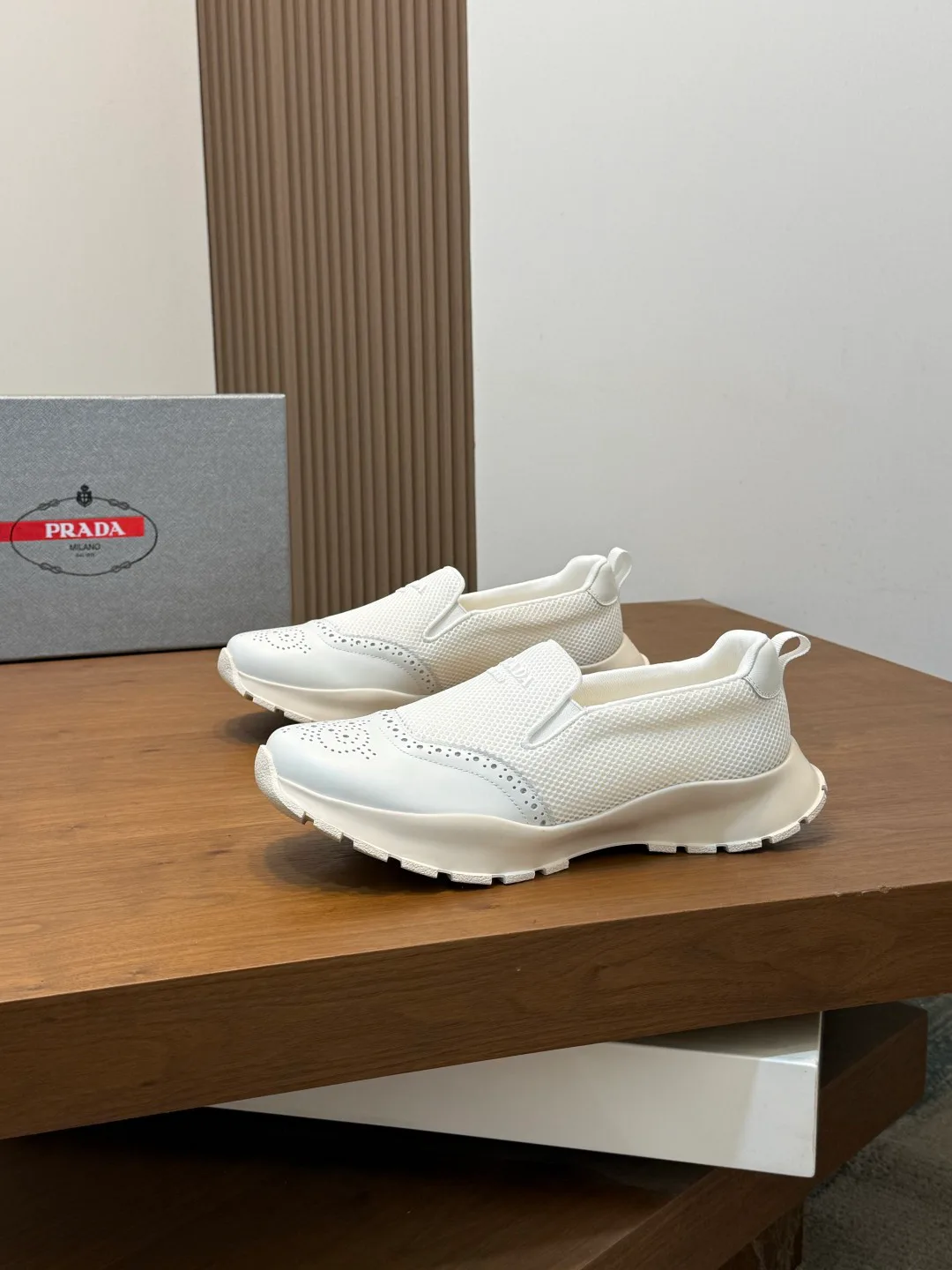 Кроссовки Мужские Prada 17447621