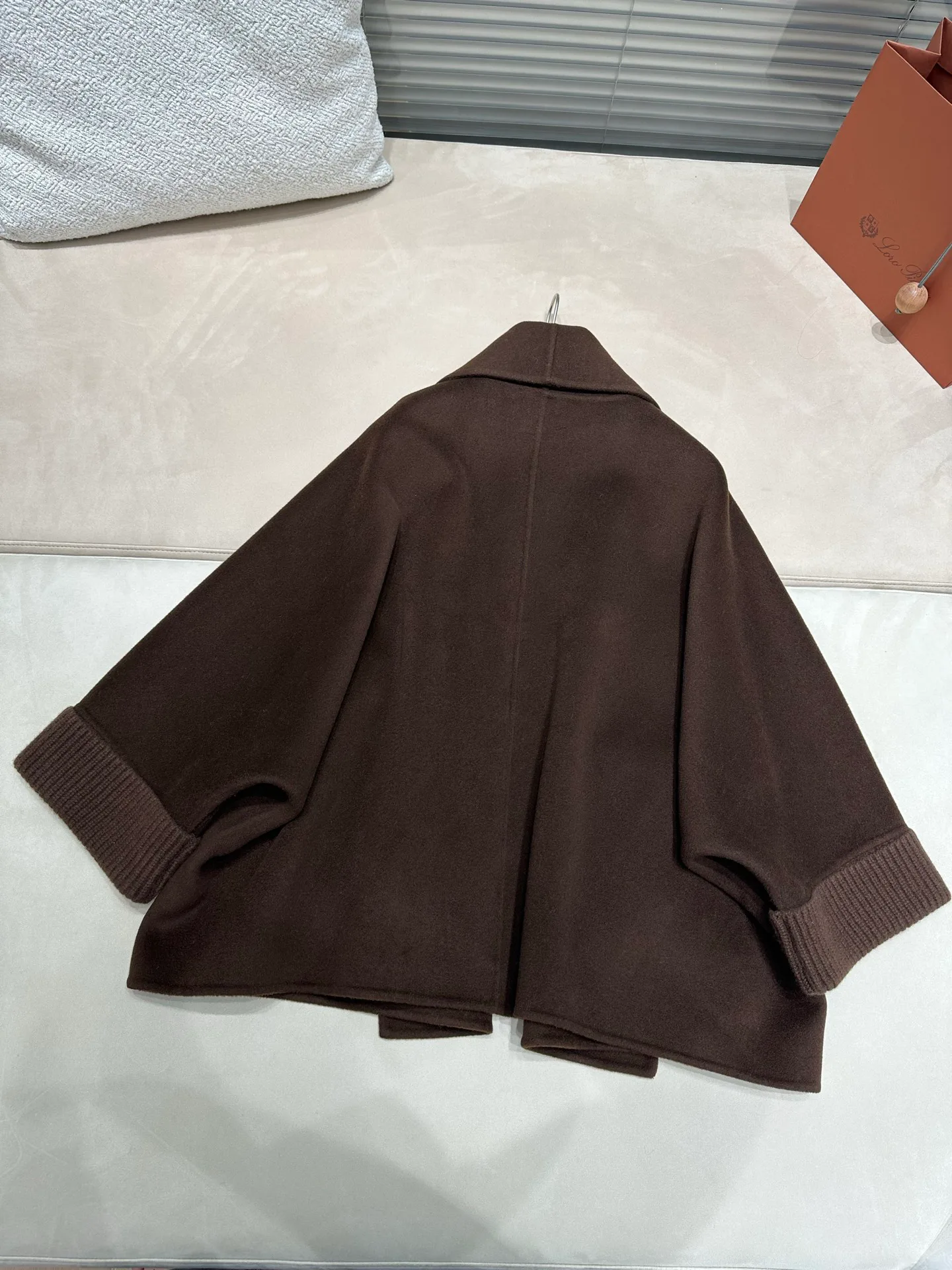 Пальто Женские Loro Piana 19485366