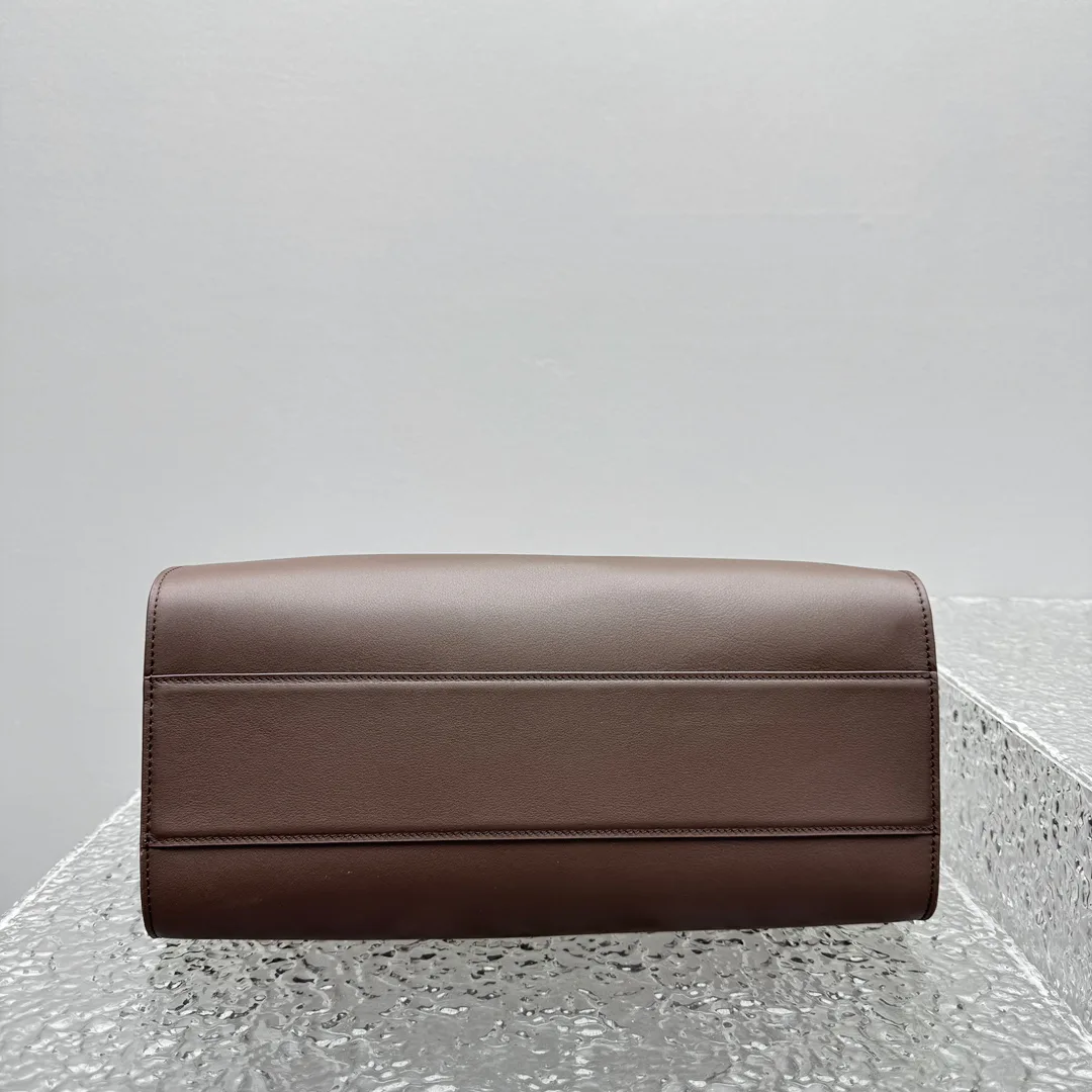 Классические Сумки Женские The Row 599255