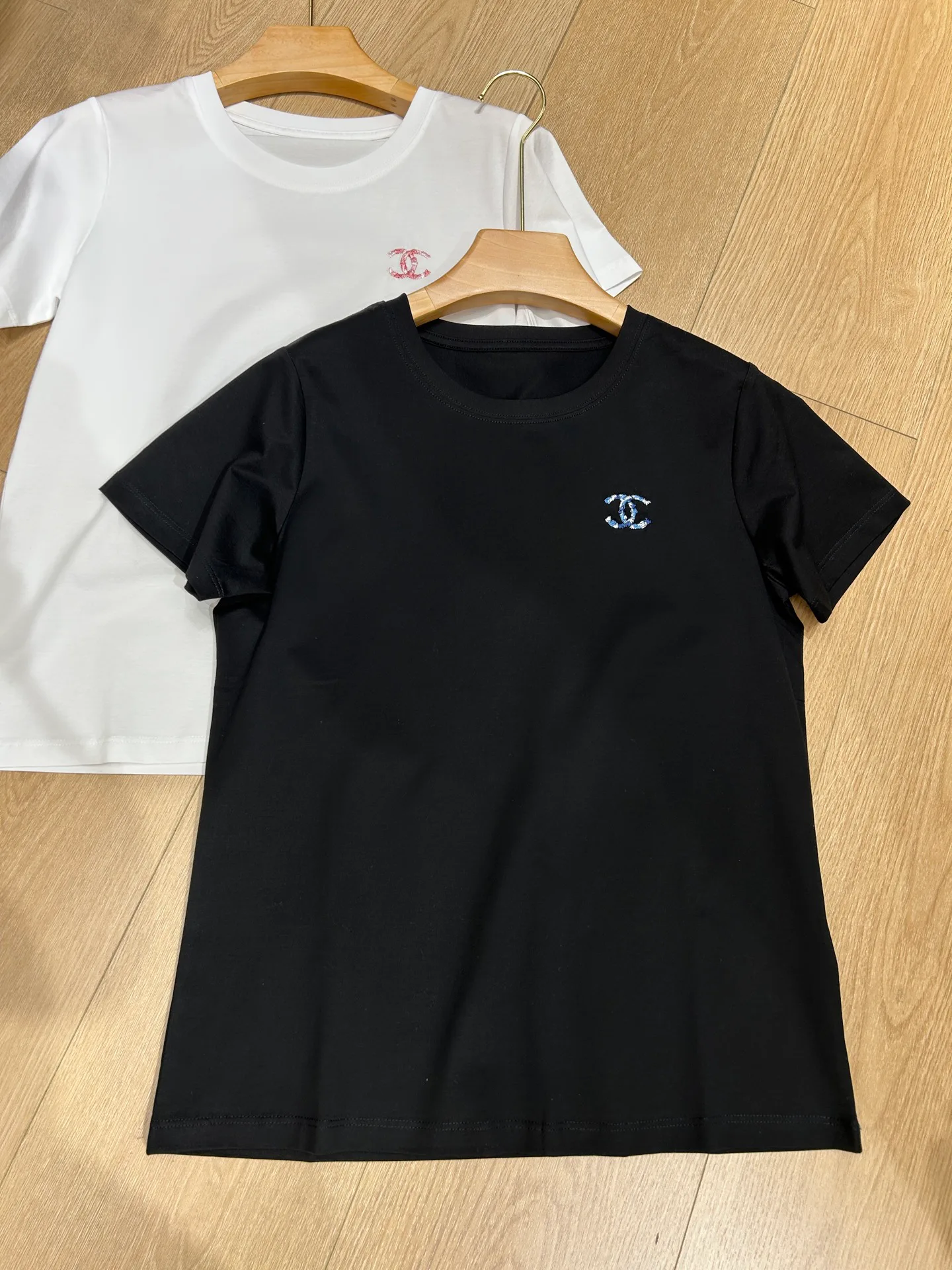 Футболки Женские Chanel 11827979