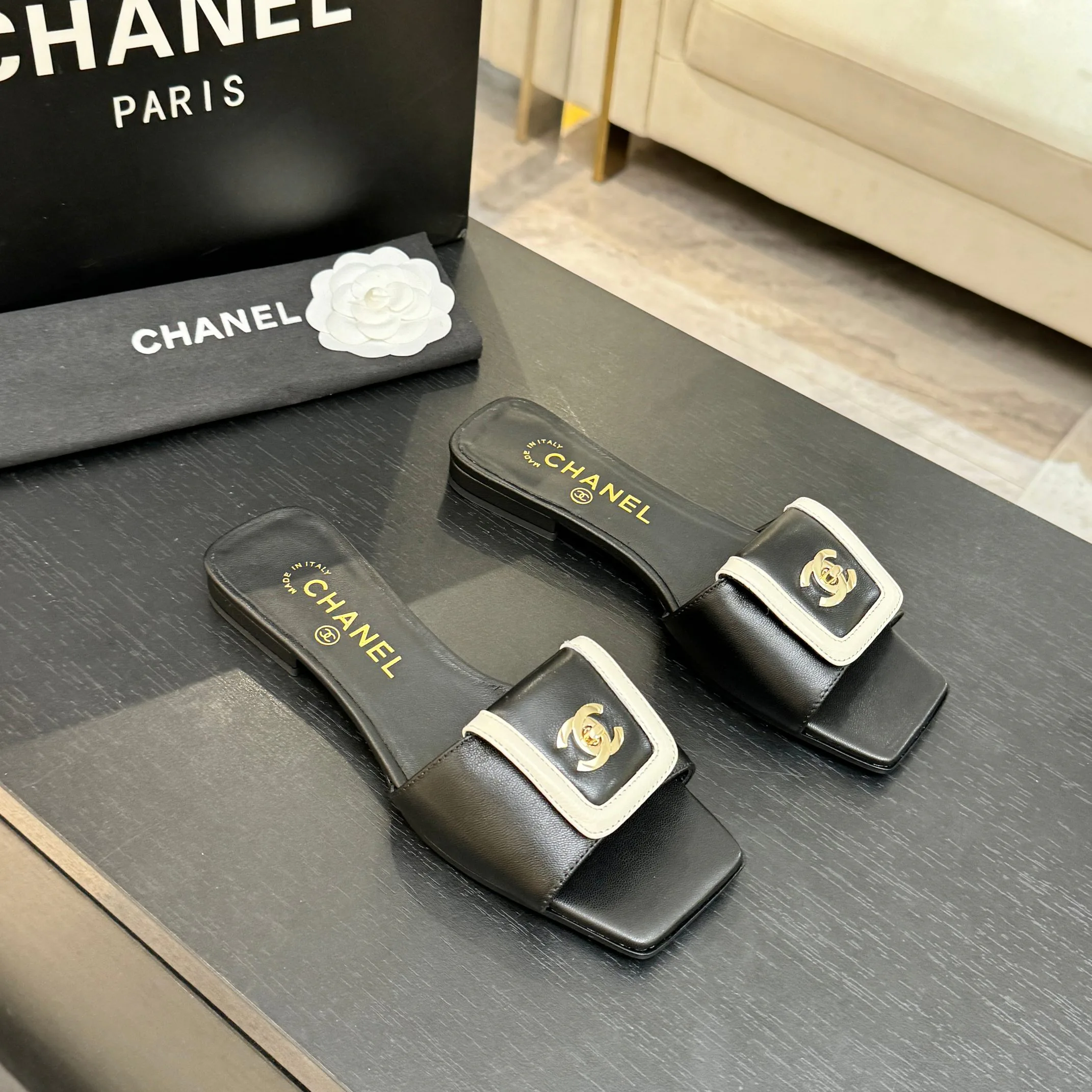 Шлепанцы Женские Chanel 11659009