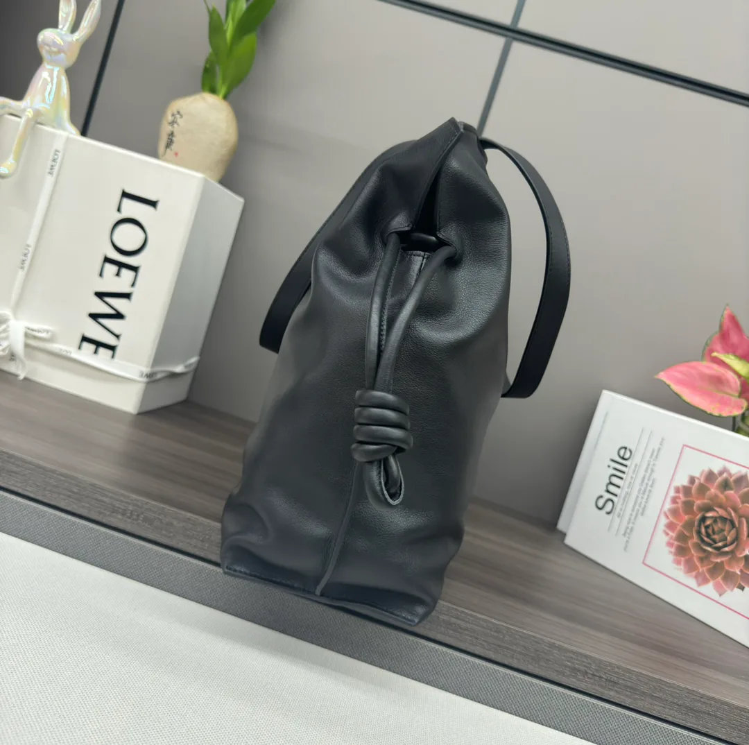 Классические Сумки Женские Loewe 13401804