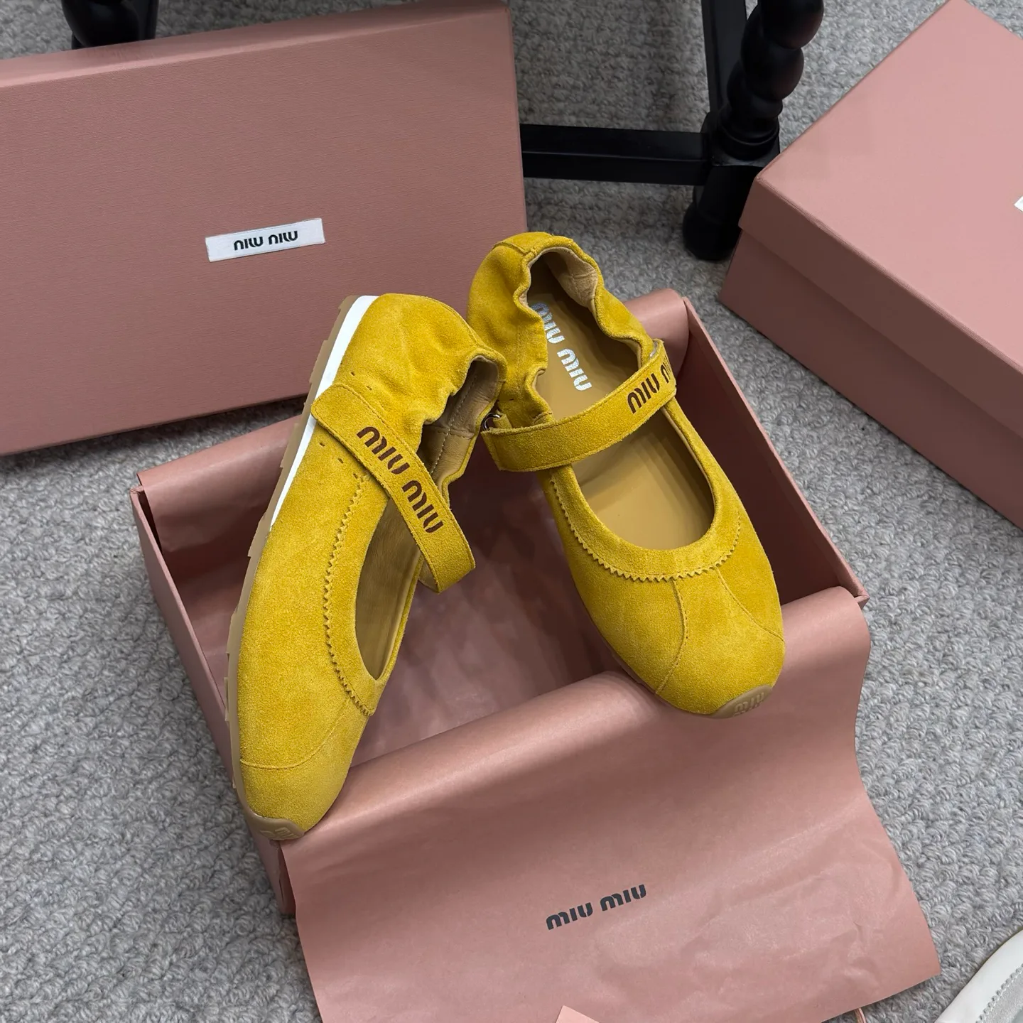 Кроссовки Женские Miu Miu 21693