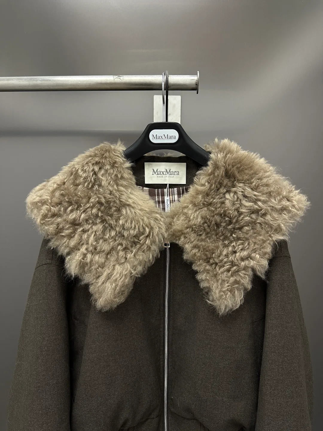 Куртки И Пуховики Женские Max Mara 18902700