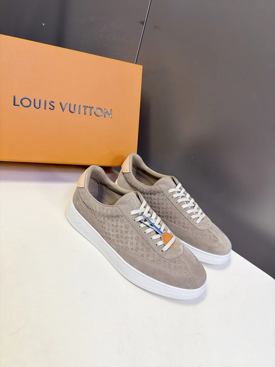 Кроссовки Женские Louis Vuitton 20153115