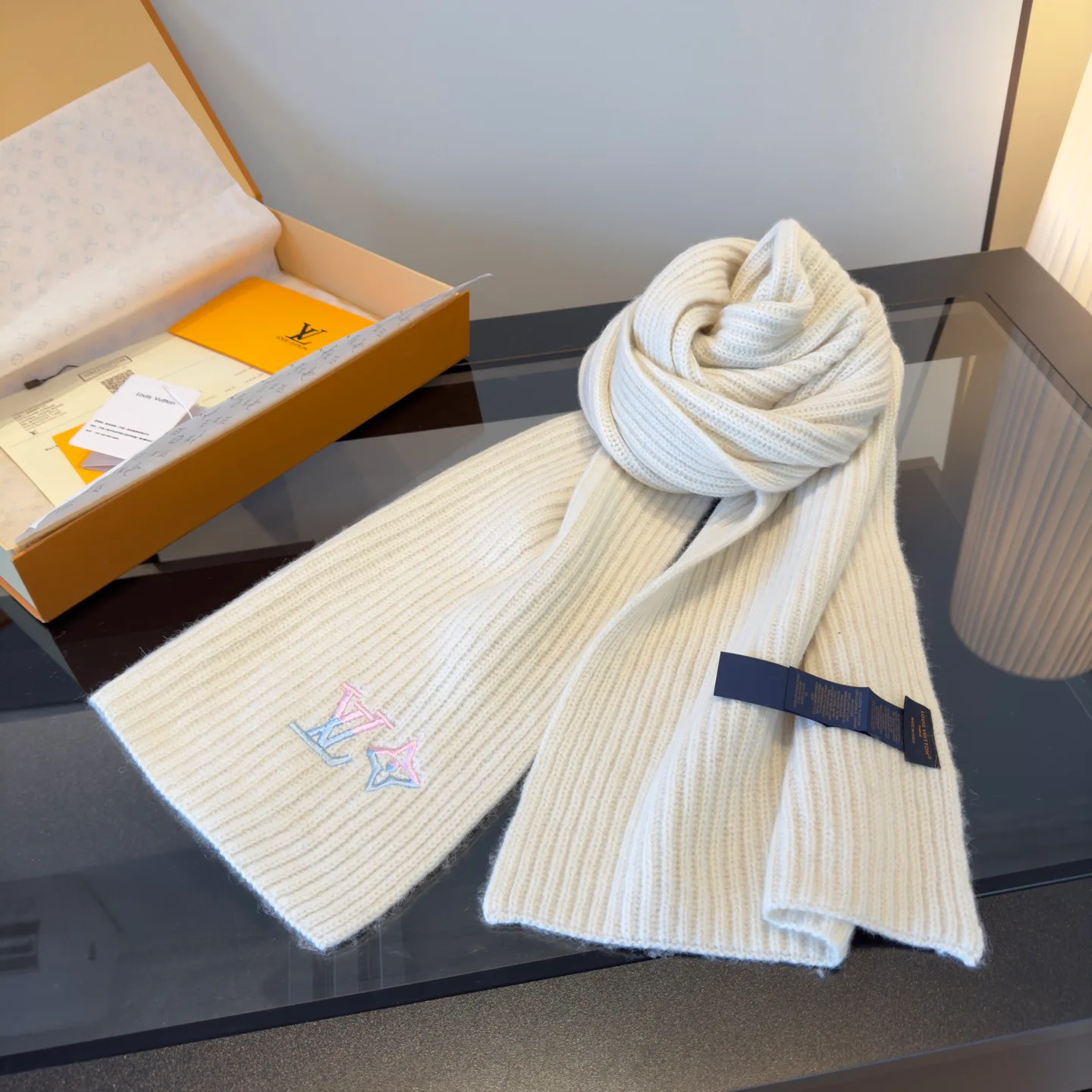 Шарфы Chanel 663328