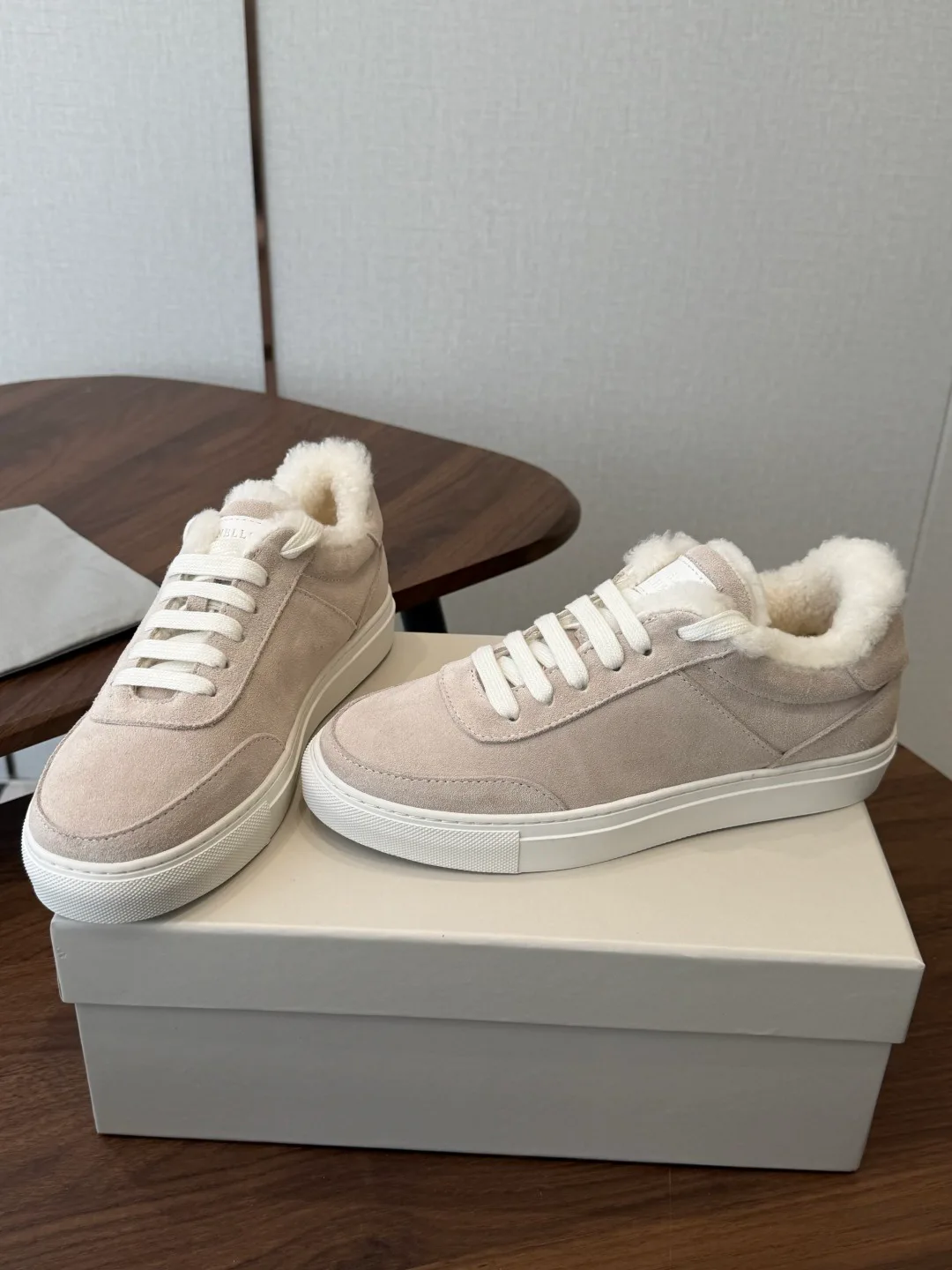 Кроссовки Женские Brunello Cucinelli 18142834