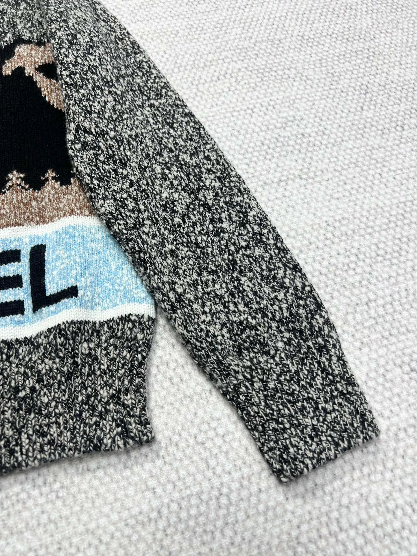 Джемперы И Свитеры Женские Chanel 1571