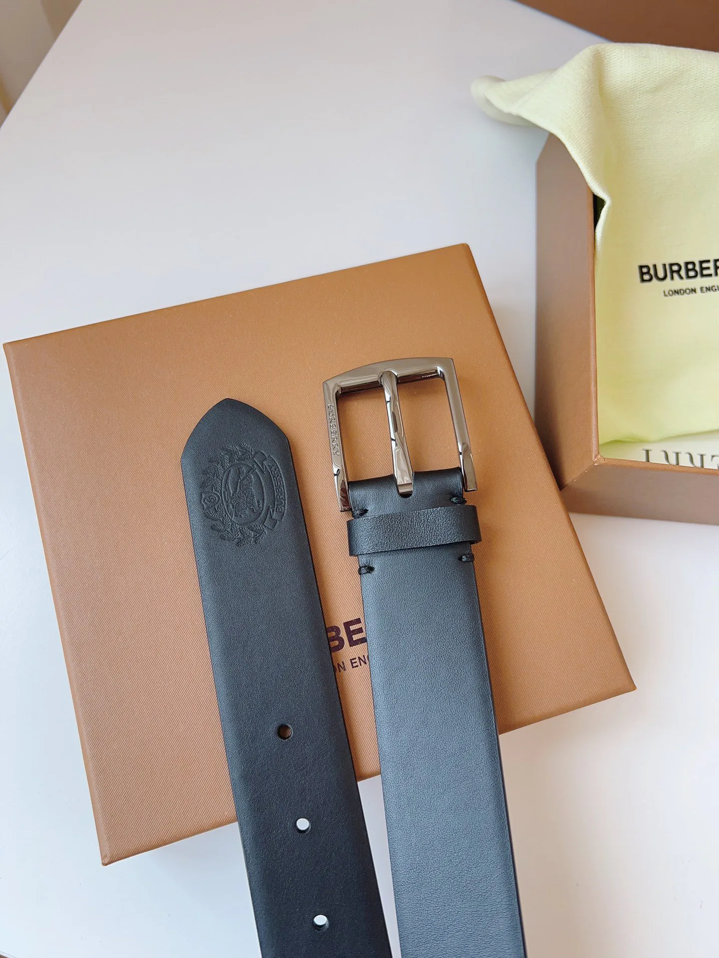 Ремни Burberry 11648712