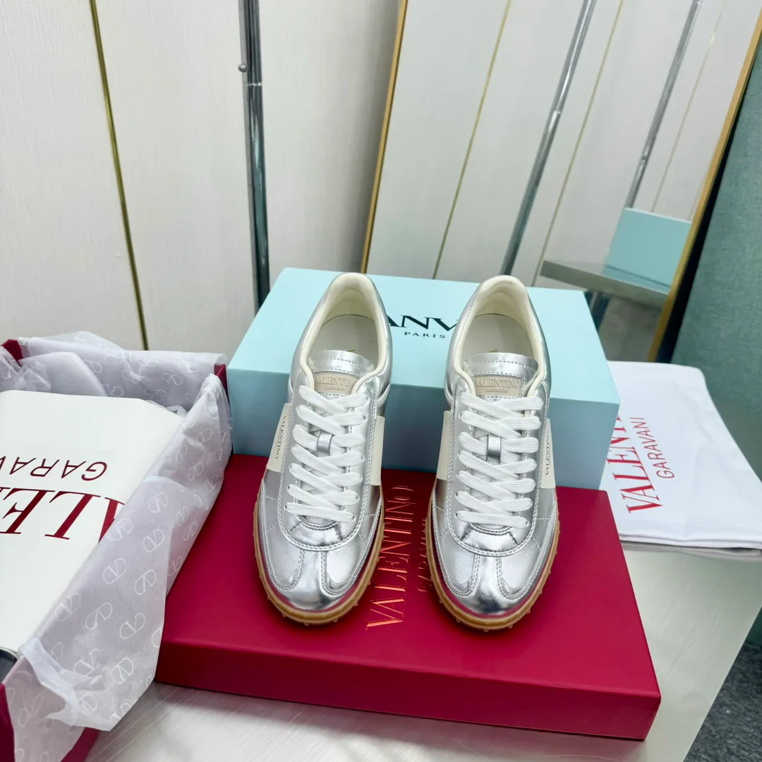 Кроссовки Женские Valentino 17955028