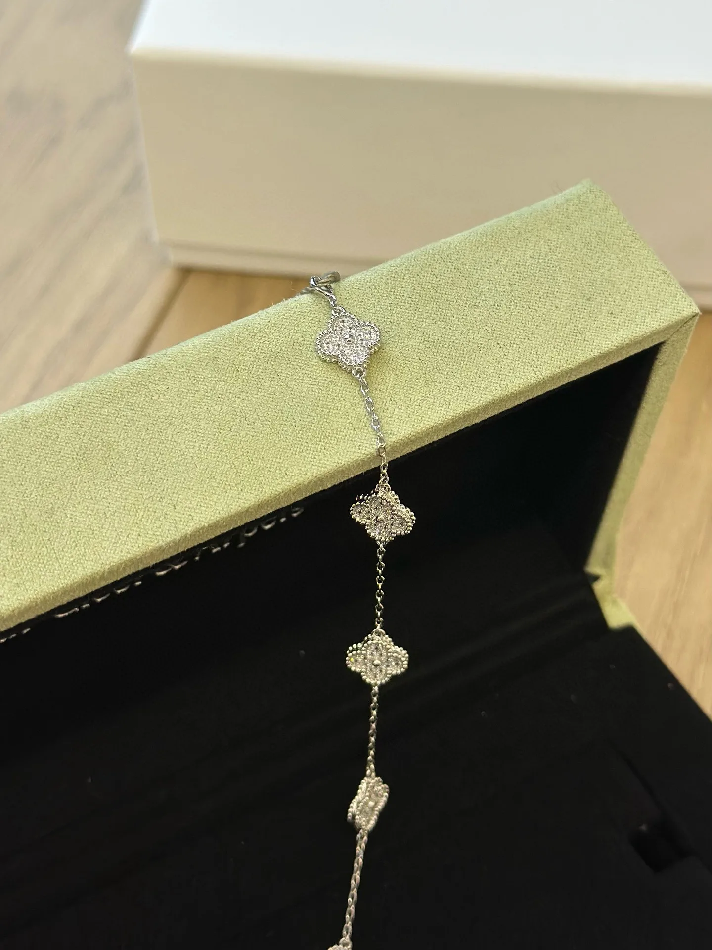 Бижутерия Van Cleef & Arpels 1855657