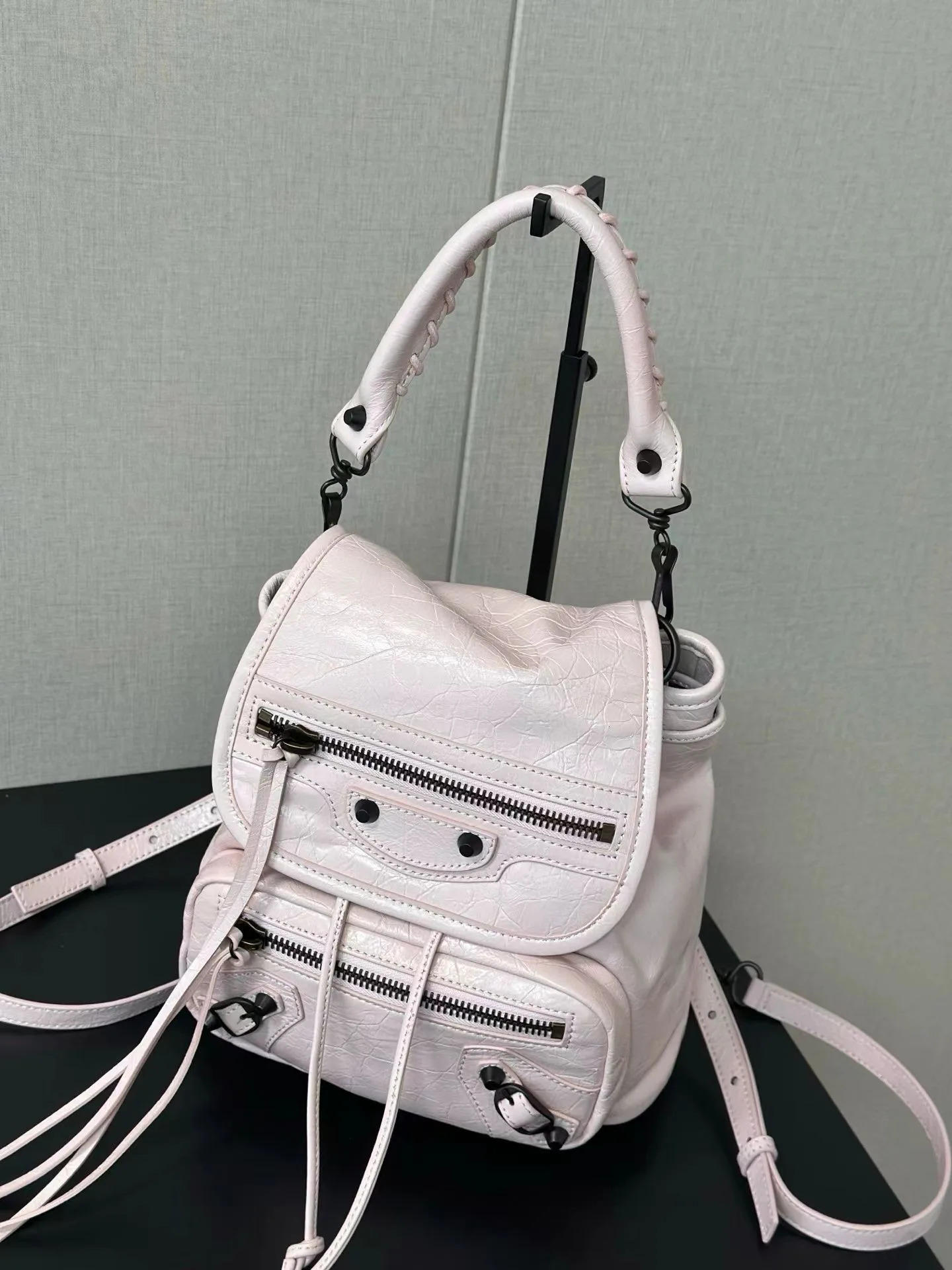 Рюкзаки Женские Balenciaga 18135792