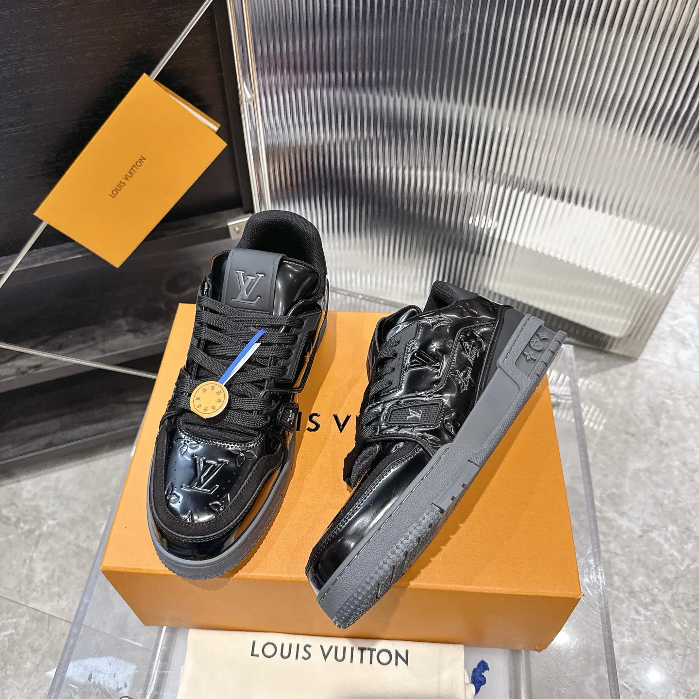 Кроссовки Женские Louis Vuitton 946977