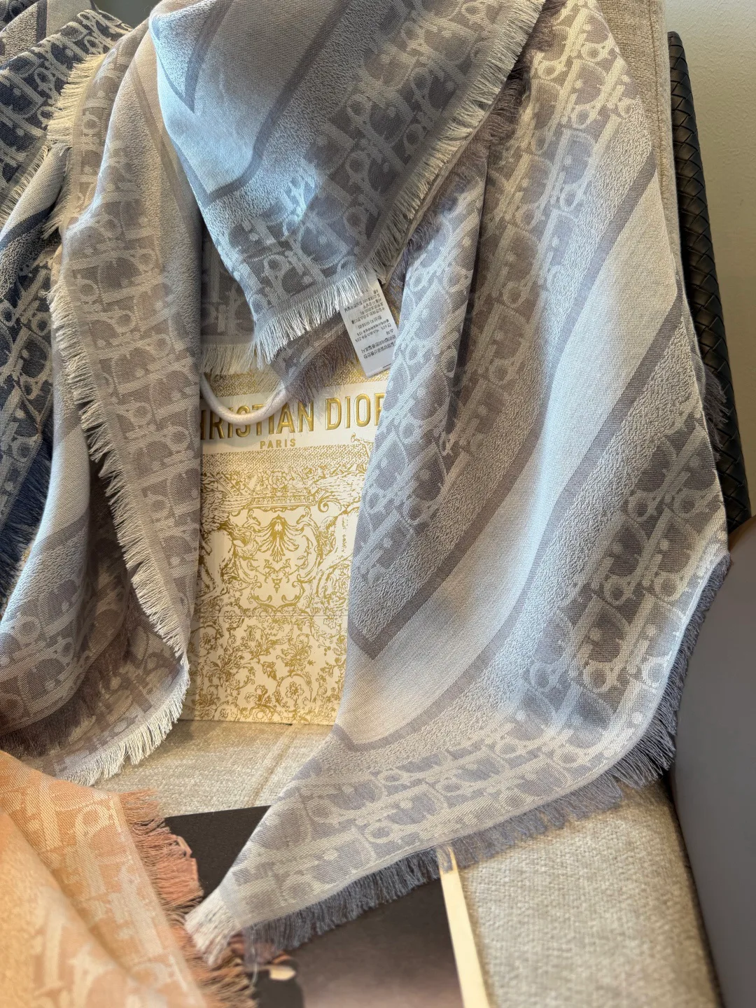 Шарфы Christian Dior 18093581