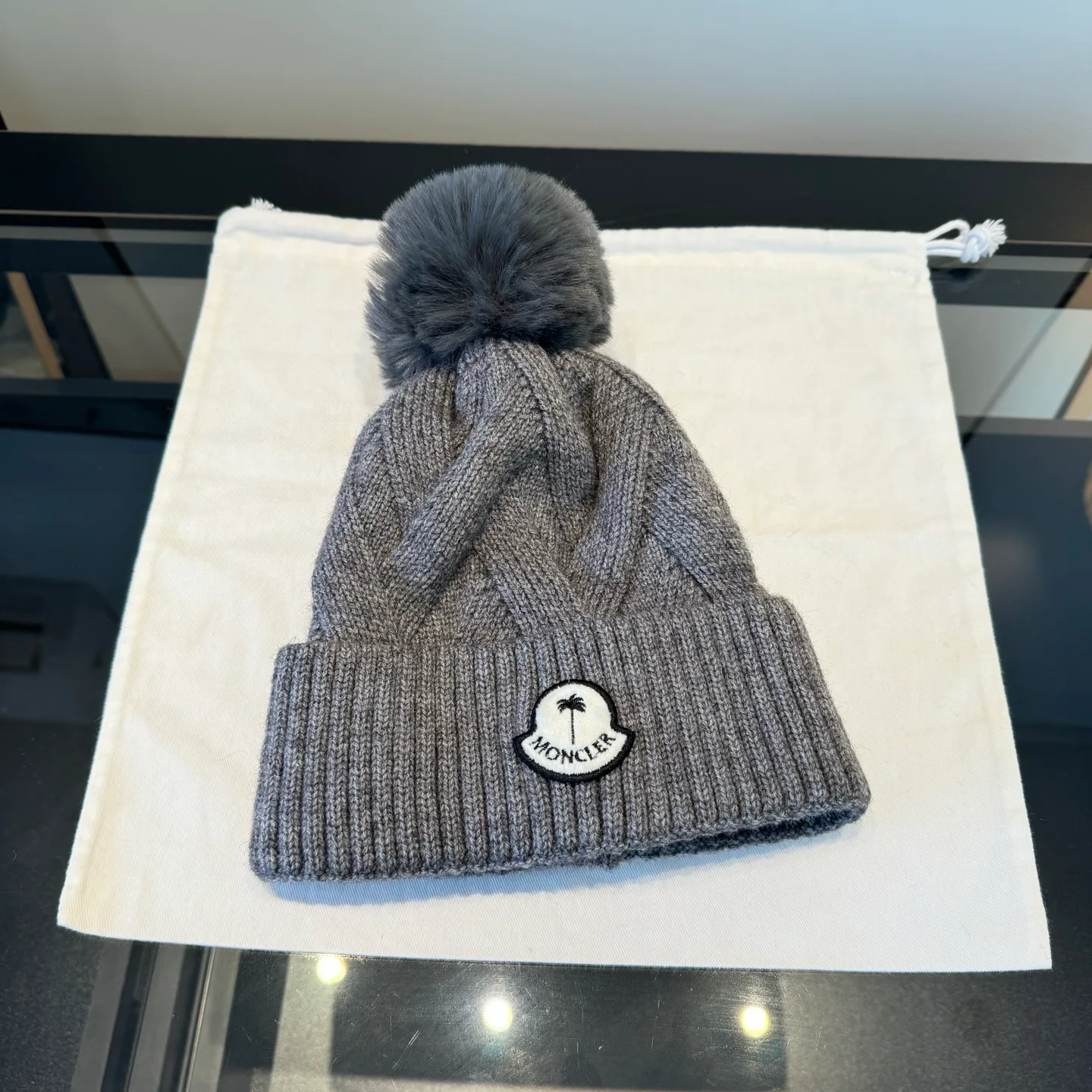 Головные Уборы Moncler 240470