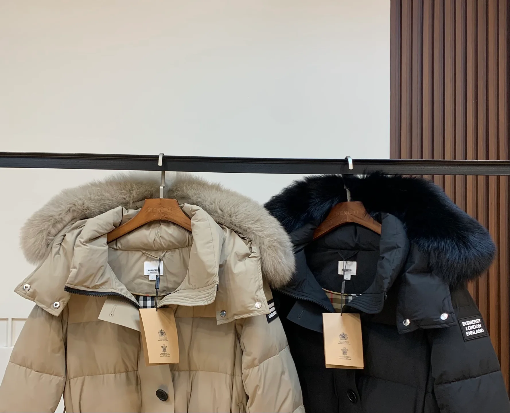 Куртки И Пуховики Женские Burberry 243895