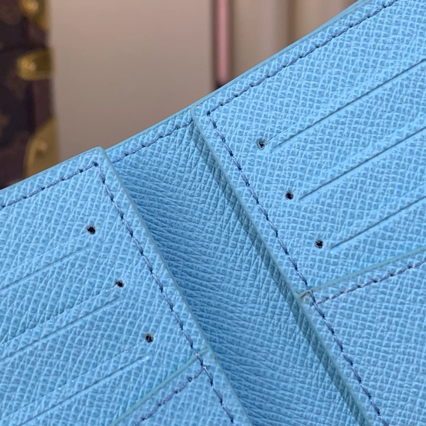 Клатчи Женские Louis Vuitton 11395861