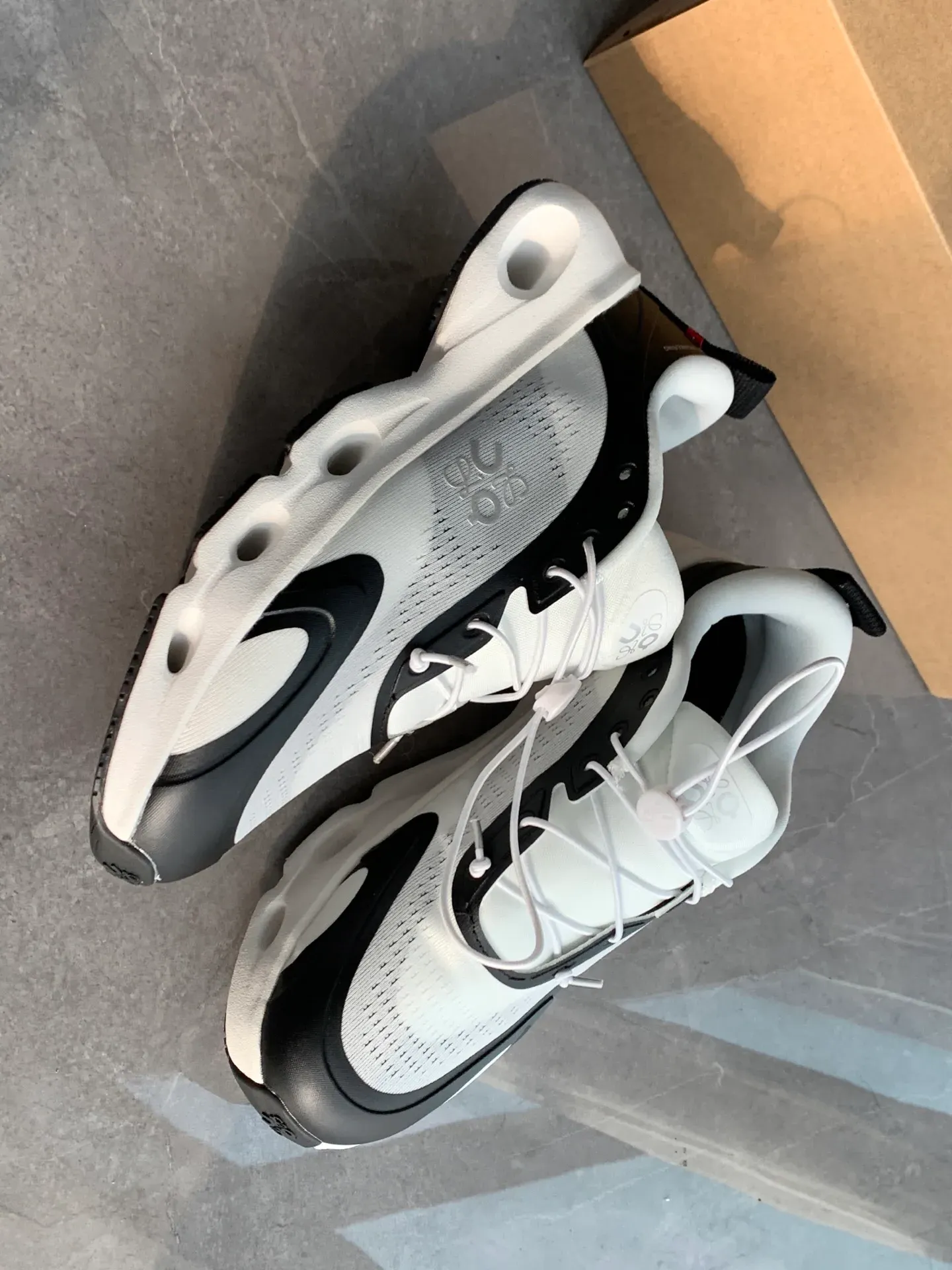 Кроссовки Женские Loewe 173522