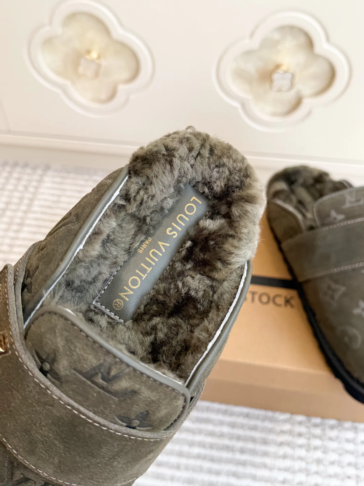 Мюли И Сабо Женские Louis Vuitton 19780117