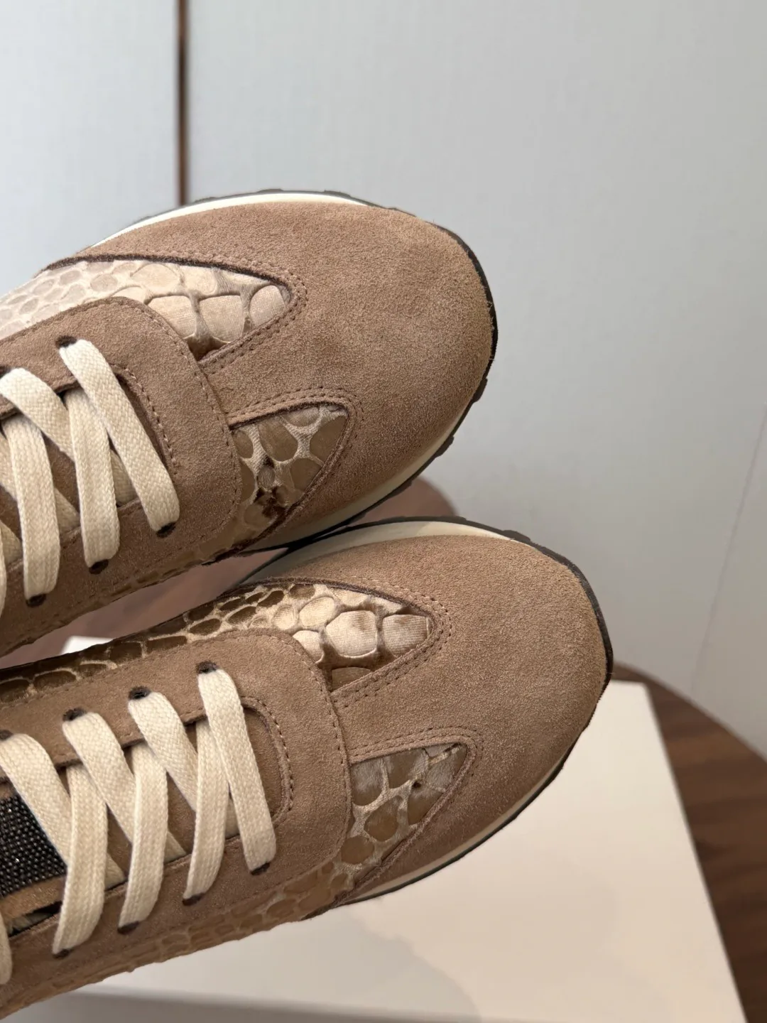 Кроссовки Женские Brunello Cucinelli 17461328