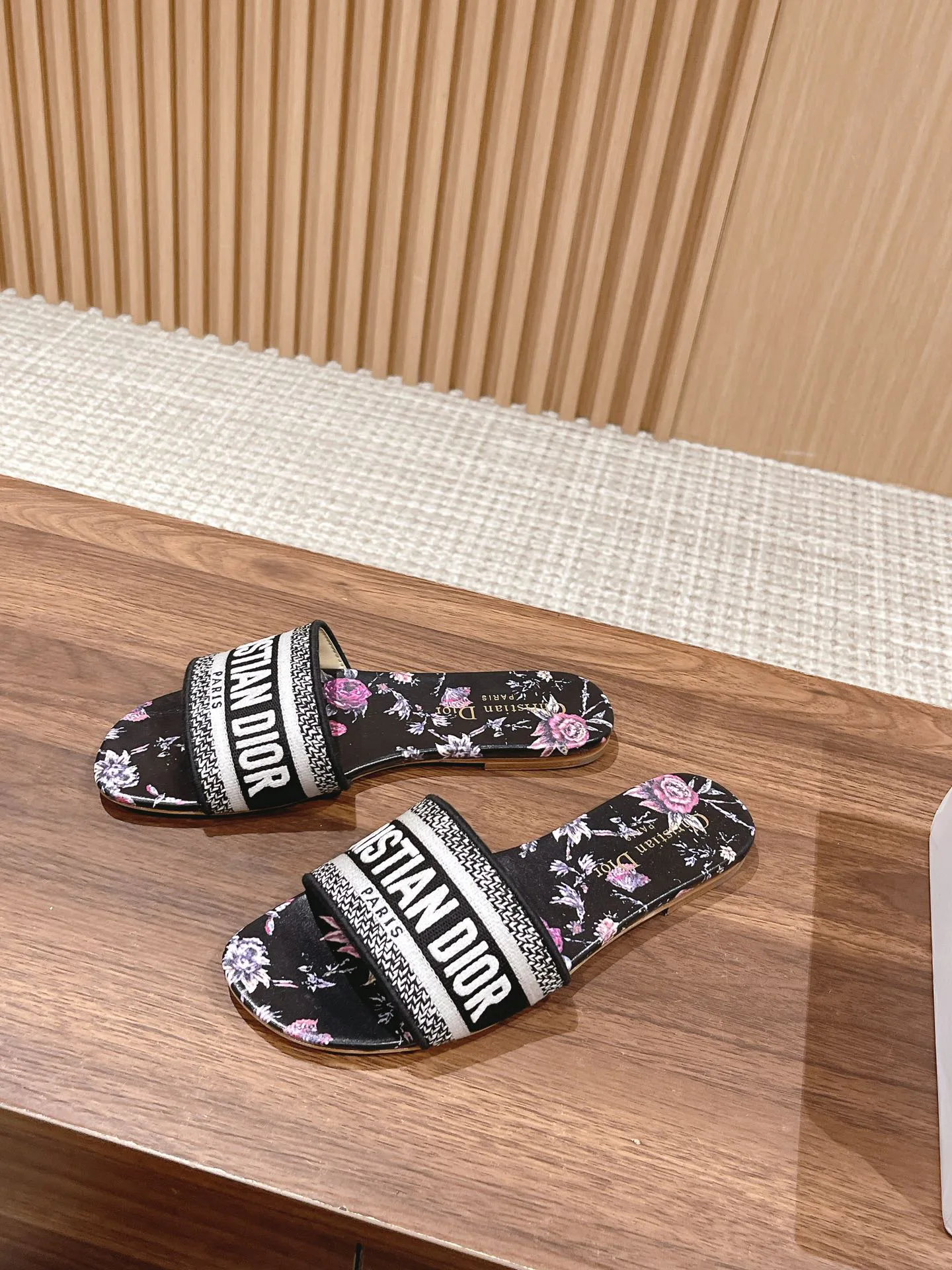 Шлепанцы Женские Christian Dior 11600058