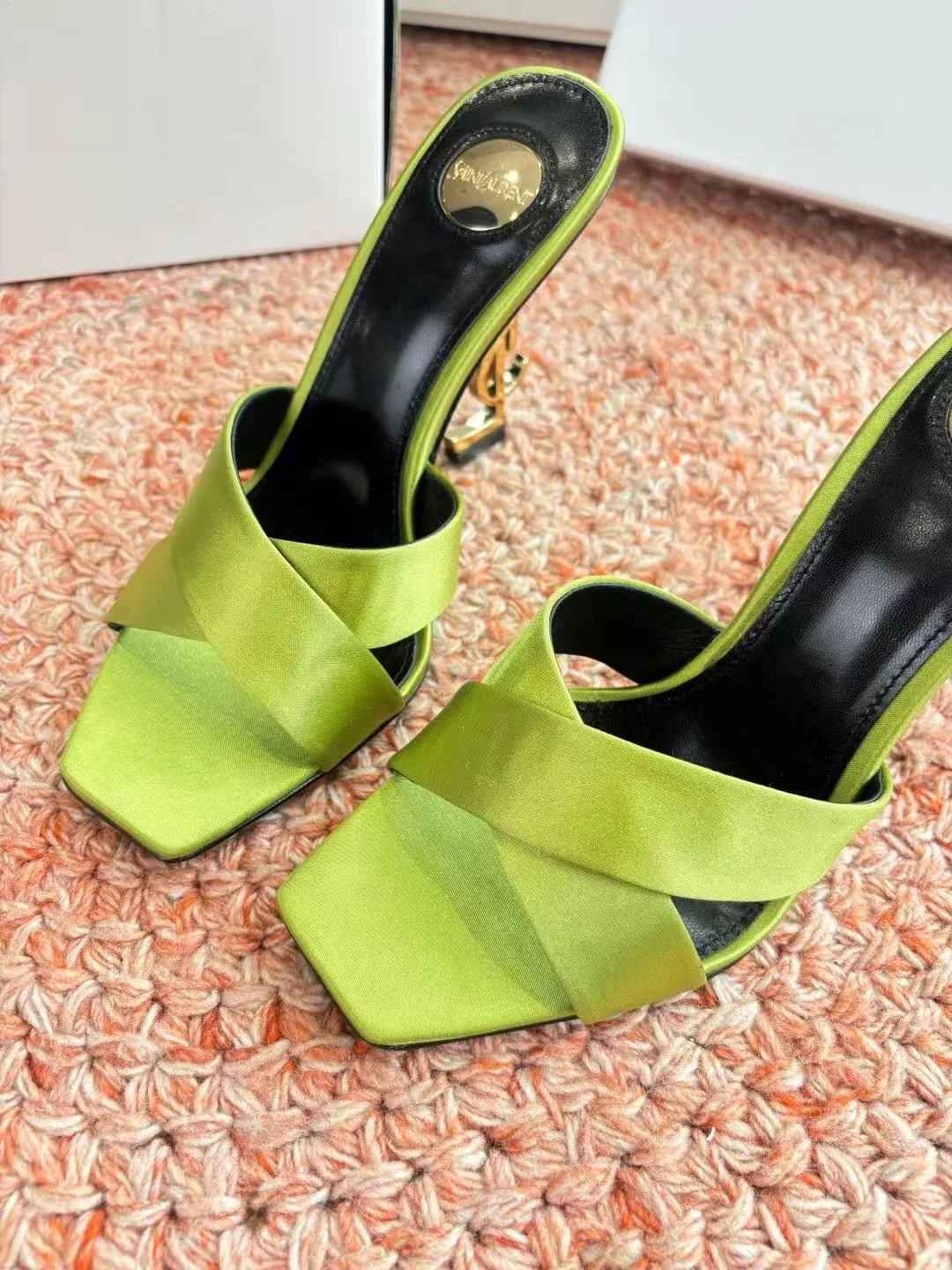 Босоножки Женские Saint Laurent 11660250