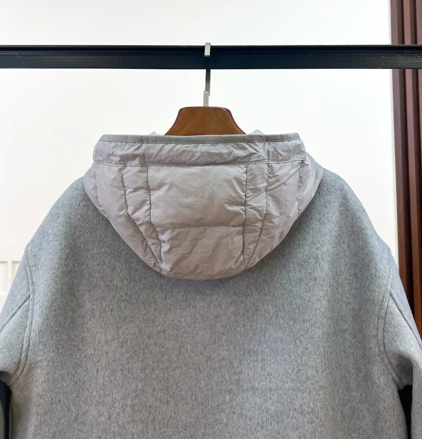 Куртки И Пуховики Женские Prada 18741893