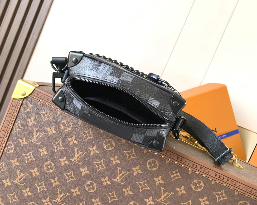 Классические Сумки Женские Louis Vuitton 11704174
