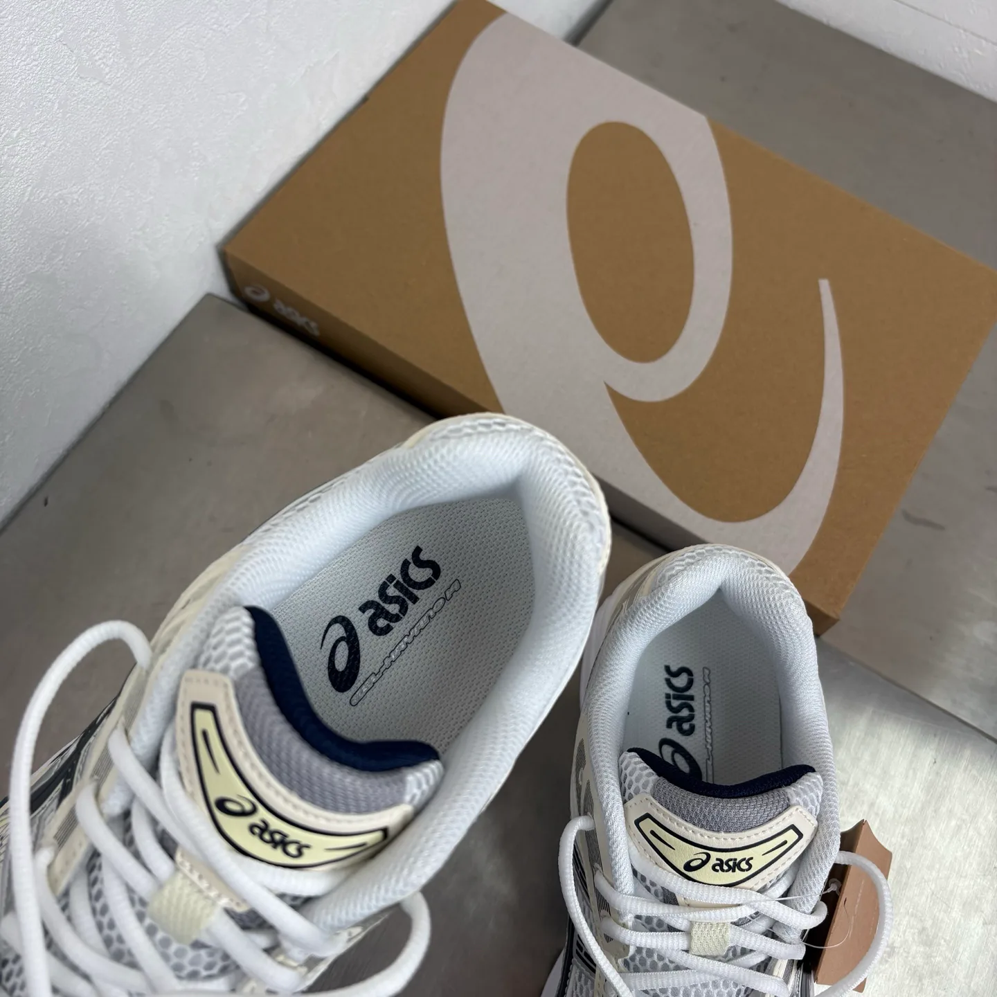 Кроссовки Женские Asics 18744162