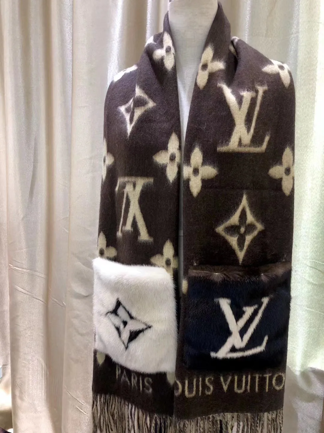 Шарфы Louis Vuitton 1065905