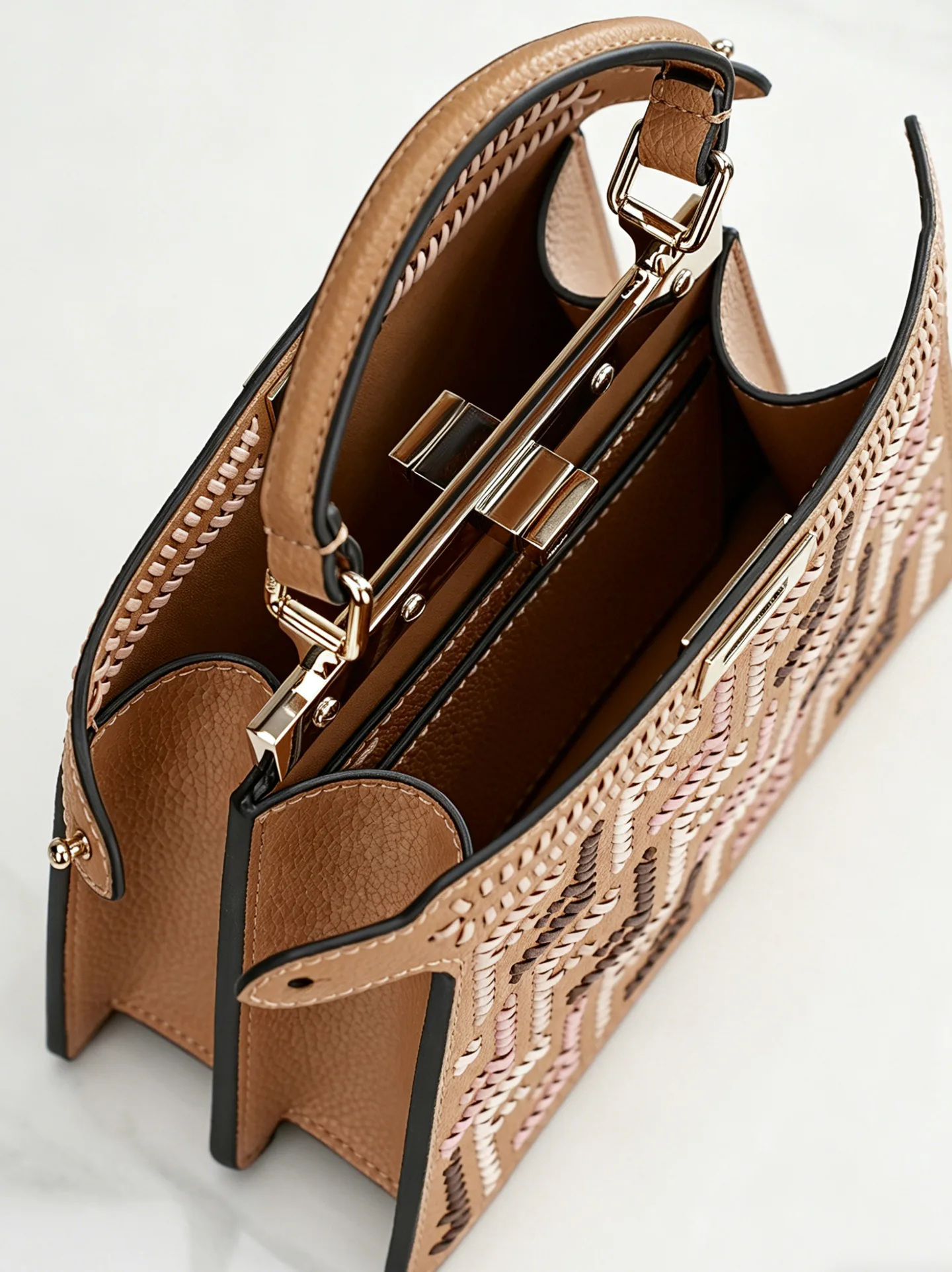 Классические Сумки Женские Fendi 18005124